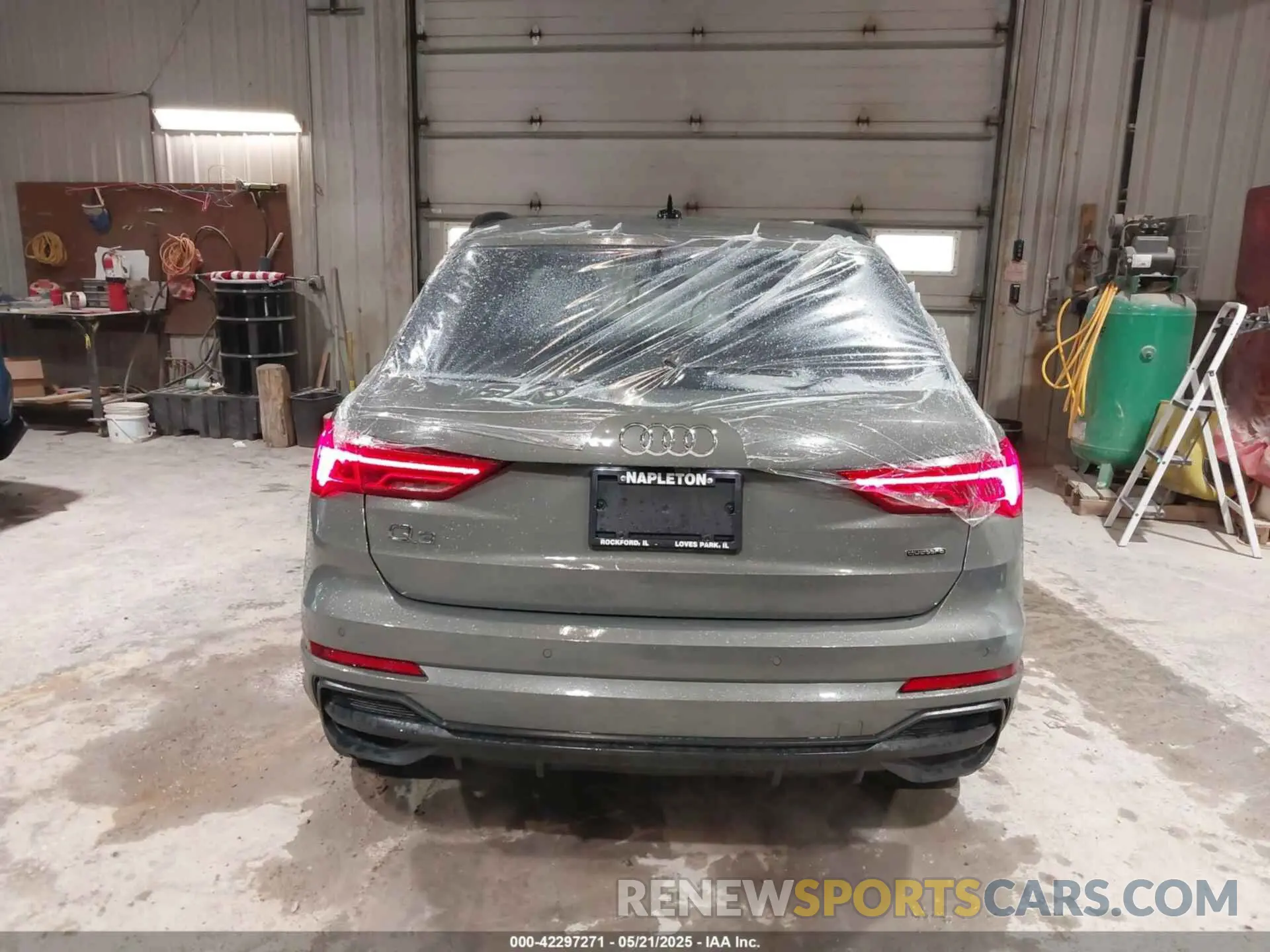 16 fotografías del automóvil dañado WA1EECF30R1156373 AUDI Q3 2024