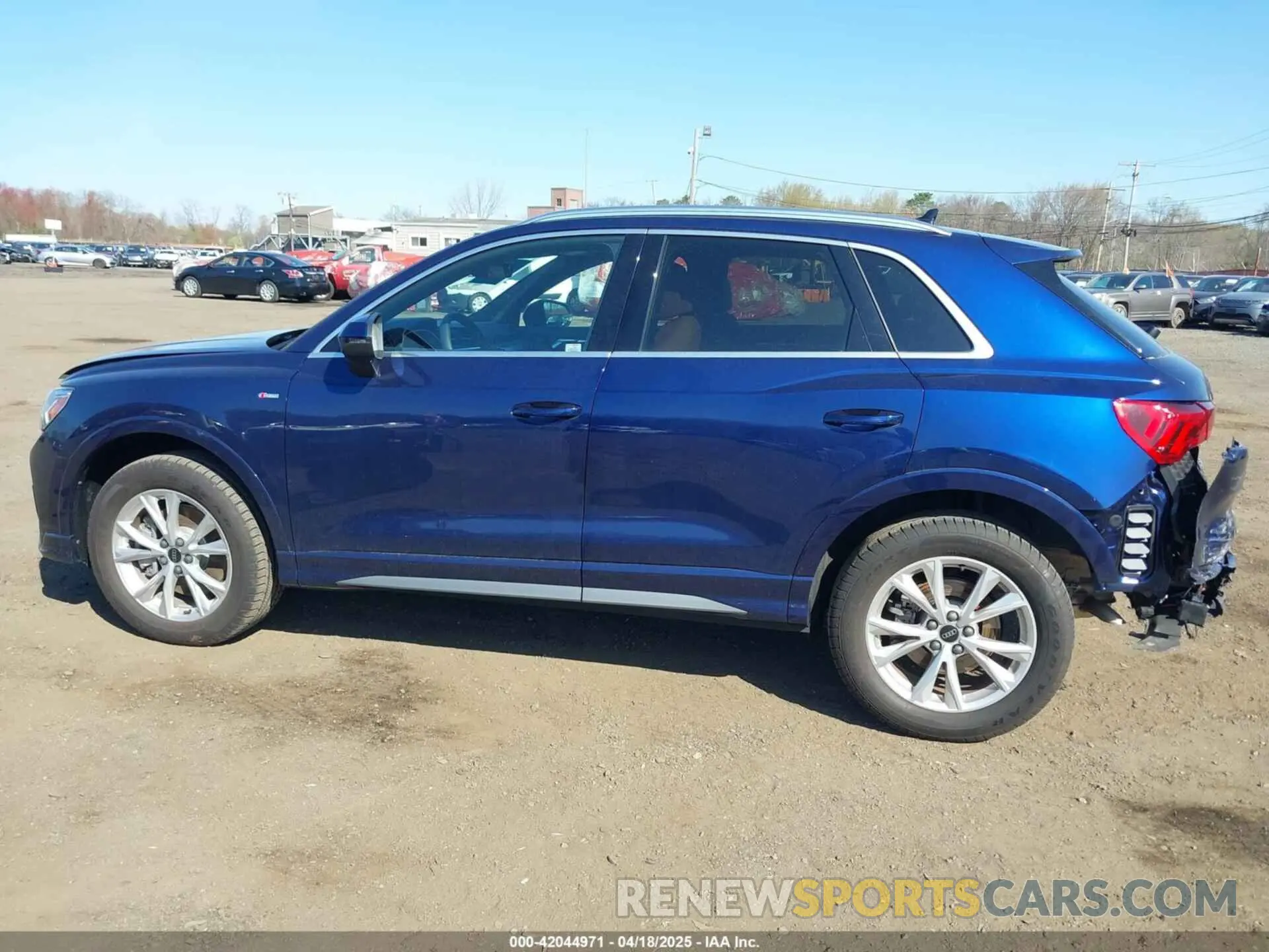 18 fotografías del automóvil dañado WA1EECF30R1173836 AUDI Q3 2024