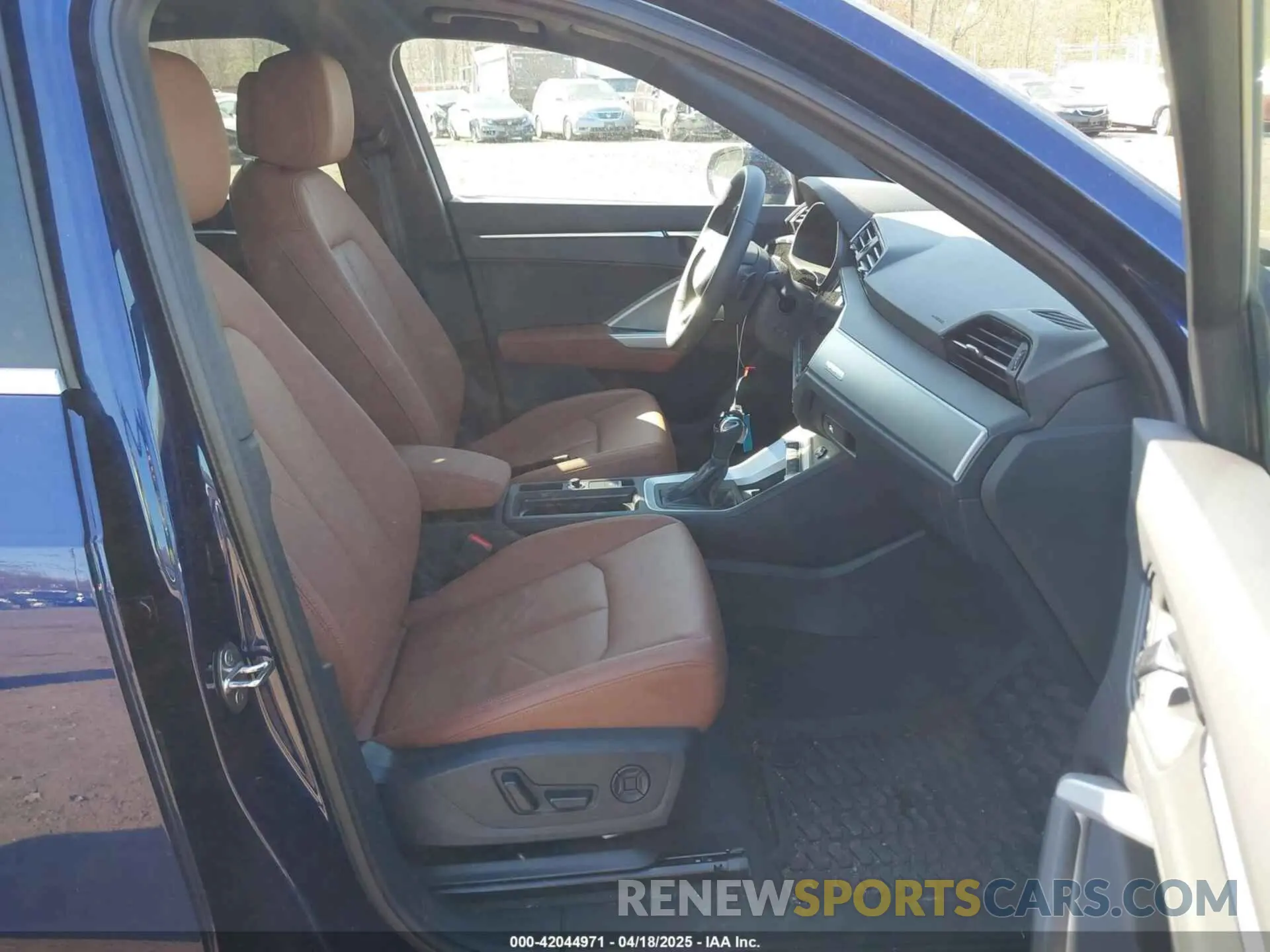 5 fotografías del automóvil dañado WA1EECF30R1173836 AUDI Q3 2024