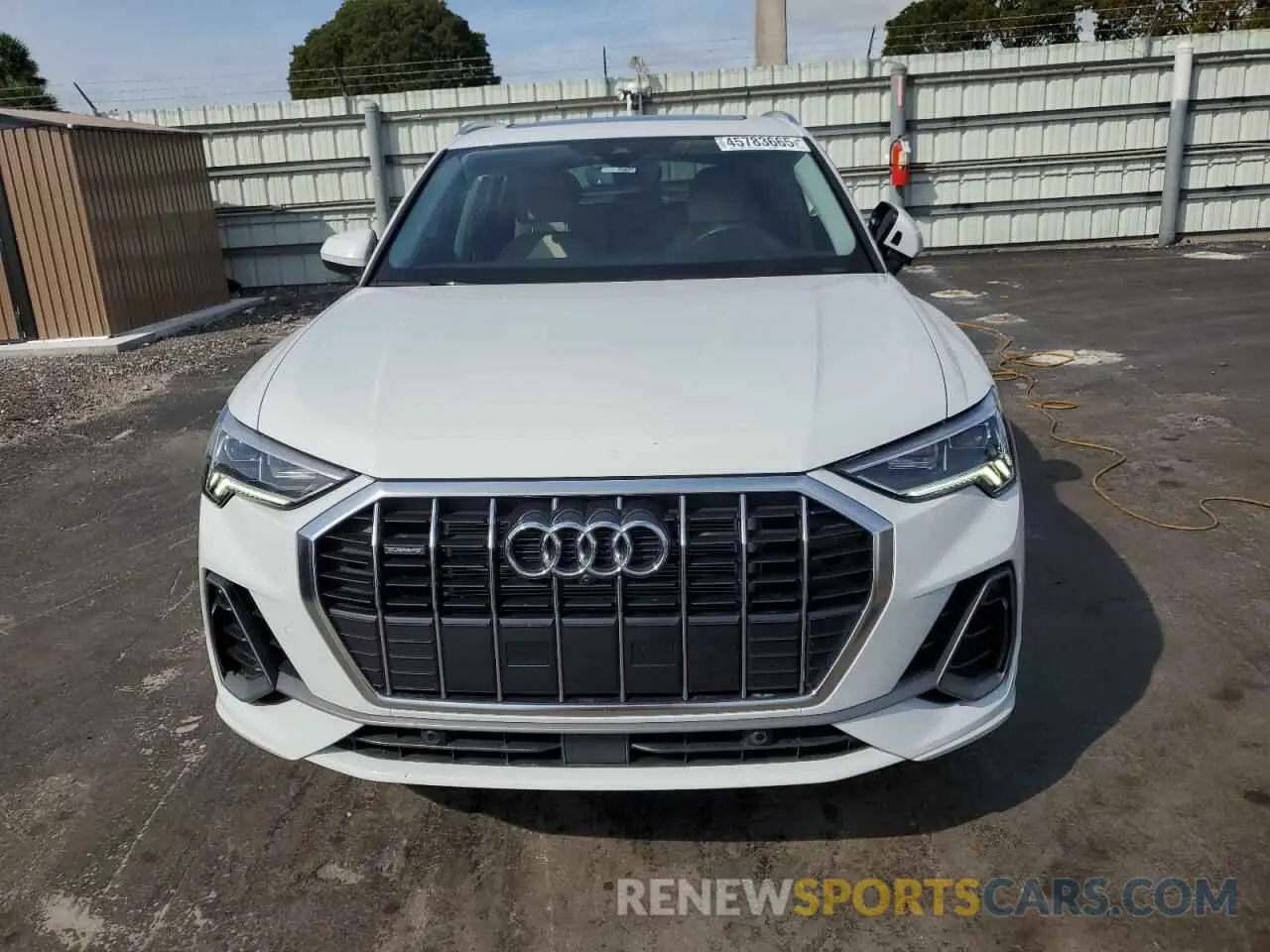 5 fotografías del automóvil dañado WA1EECF31R1145608 AUDI Q3 2024