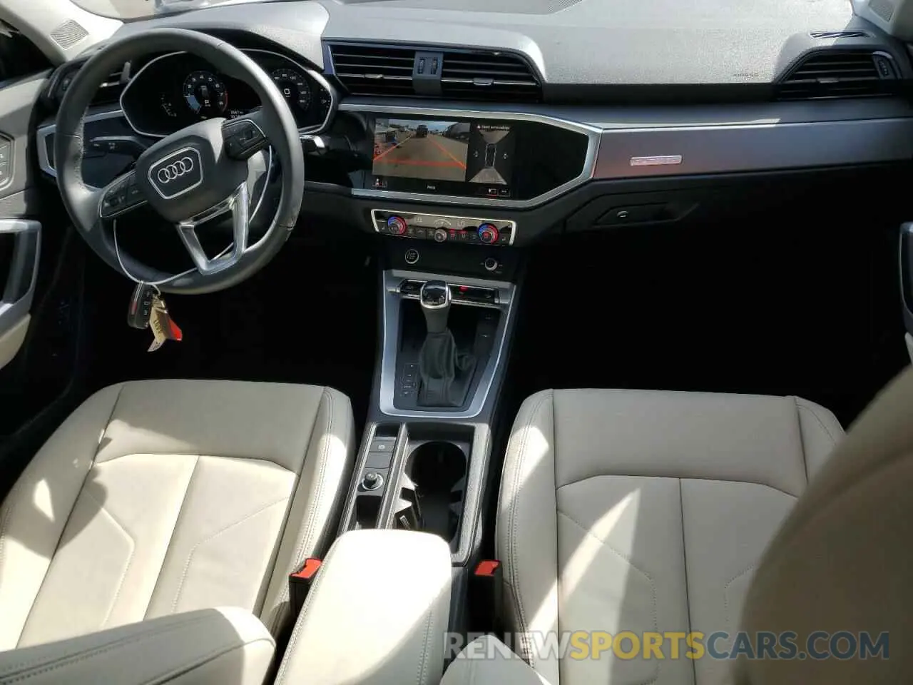 8 fotografías del automóvil dañado WA1EECF31R1145608 AUDI Q3 2024