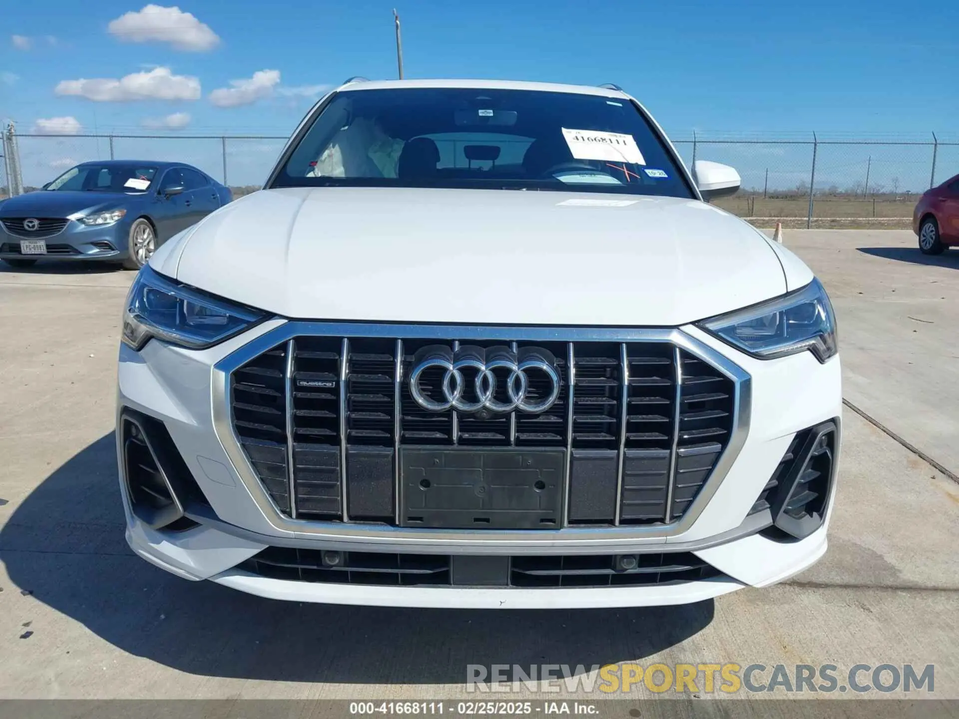 12 fotografías del automóvil dañado WA1EECF32R1141891 AUDI Q3 2024