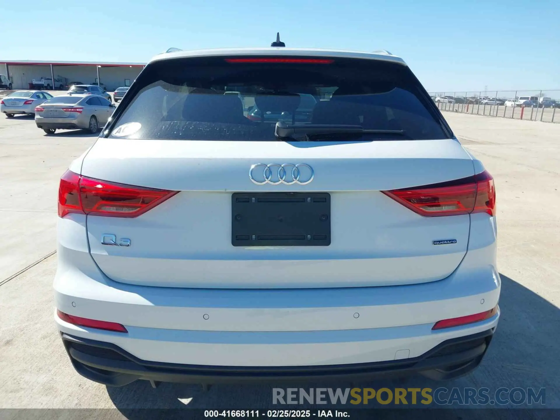 16 fotografías del automóvil dañado WA1EECF32R1141891 AUDI Q3 2024