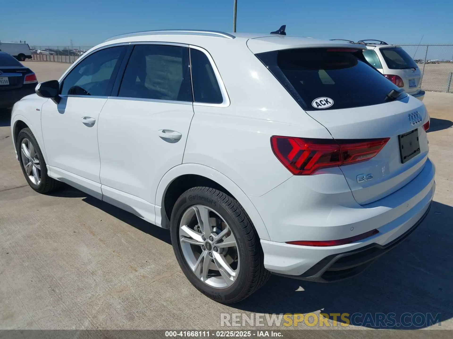 3 fotografías del automóvil dañado WA1EECF32R1141891 AUDI Q3 2024