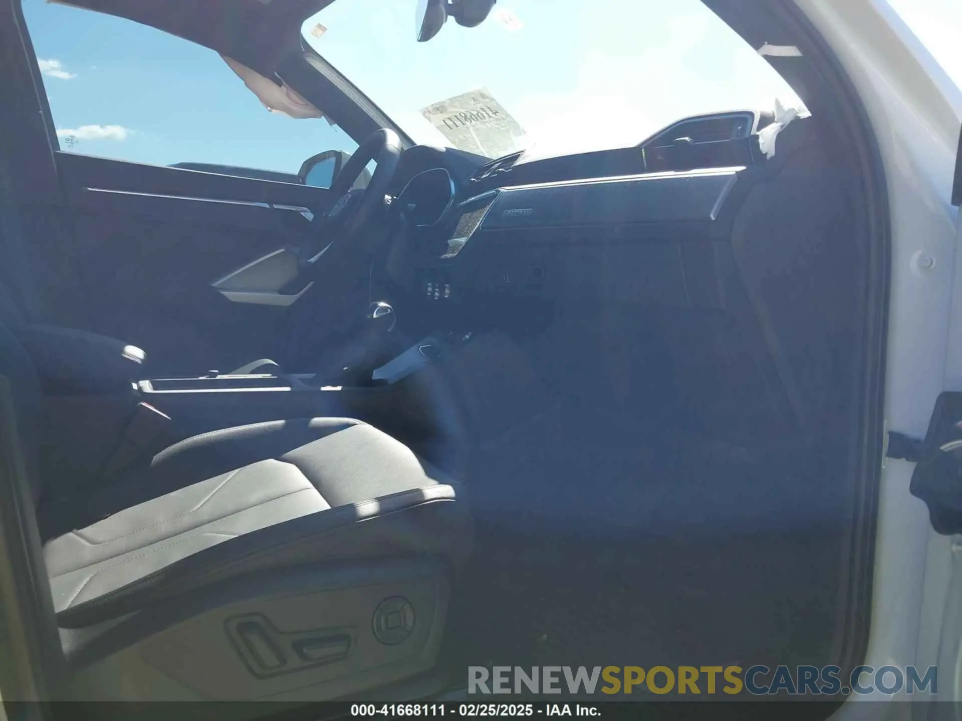 5 fotografías del automóvil dañado WA1EECF32R1141891 AUDI Q3 2024
