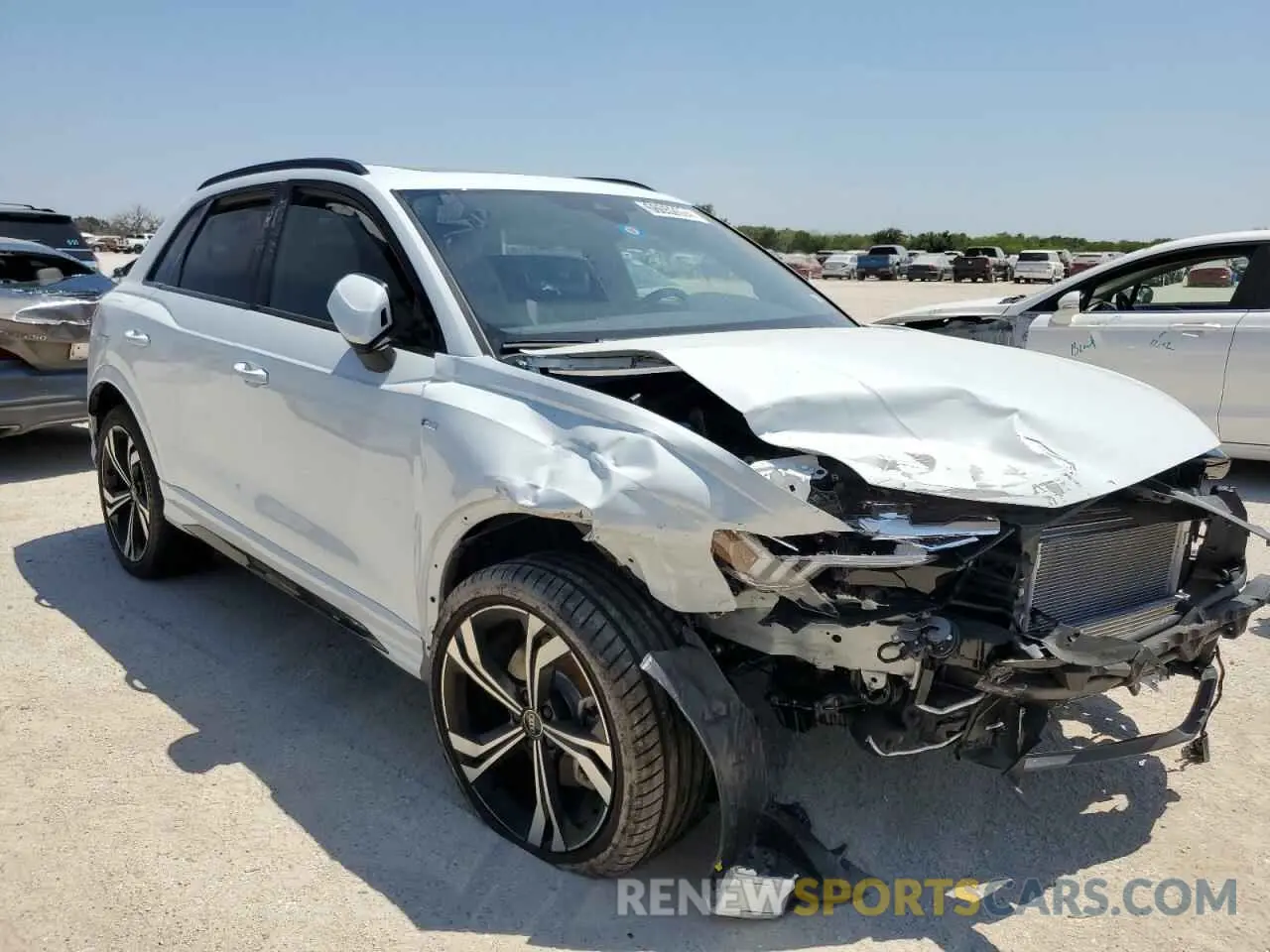 4 fotografías del automóvil dañado WA1EECF36R1109347 AUDI Q3 2024