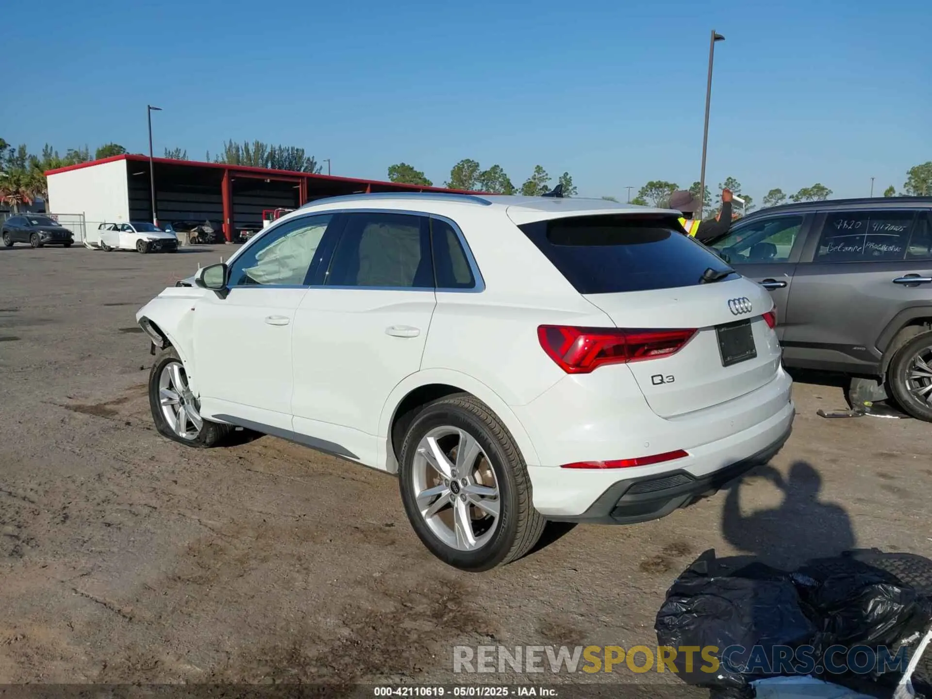 3 fotografías del automóvil dañado WA1EECF36R1152747 AUDI Q3 2024