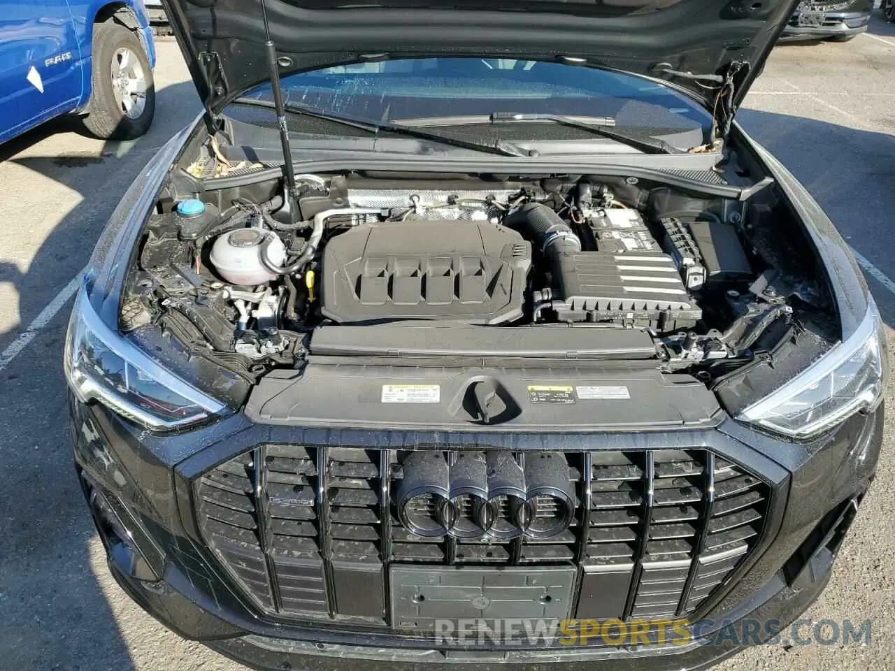 11 fotografías del automóvil dañado WA1EECF37R1121717 AUDI Q3 2024