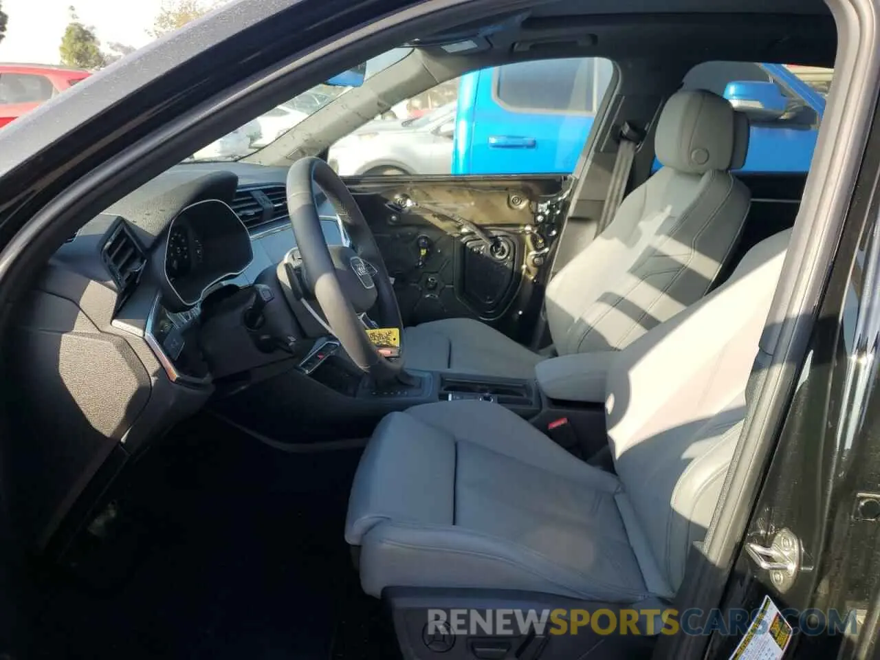 7 fotografías del automóvil dañado WA1EECF37R1121717 AUDI Q3 2024