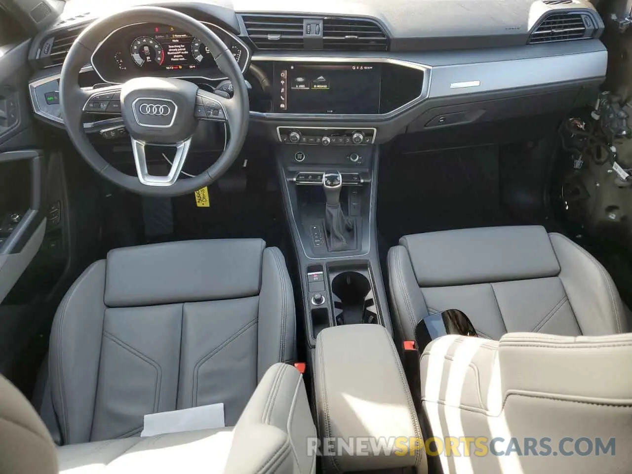 8 fotografías del automóvil dañado WA1EECF37R1121717 AUDI Q3 2024