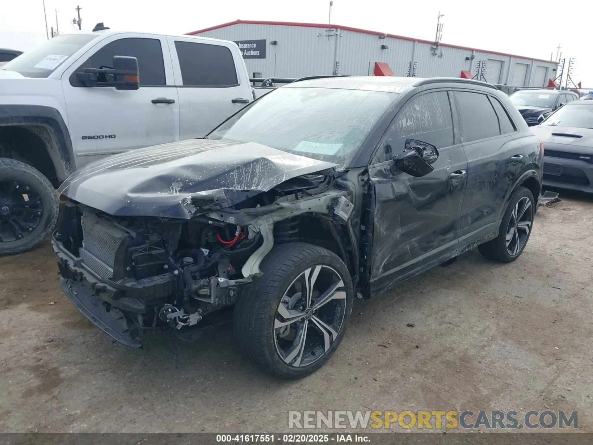 2 fotografías del automóvil dañado WA1EECF37R1154359 AUDI Q3 2024