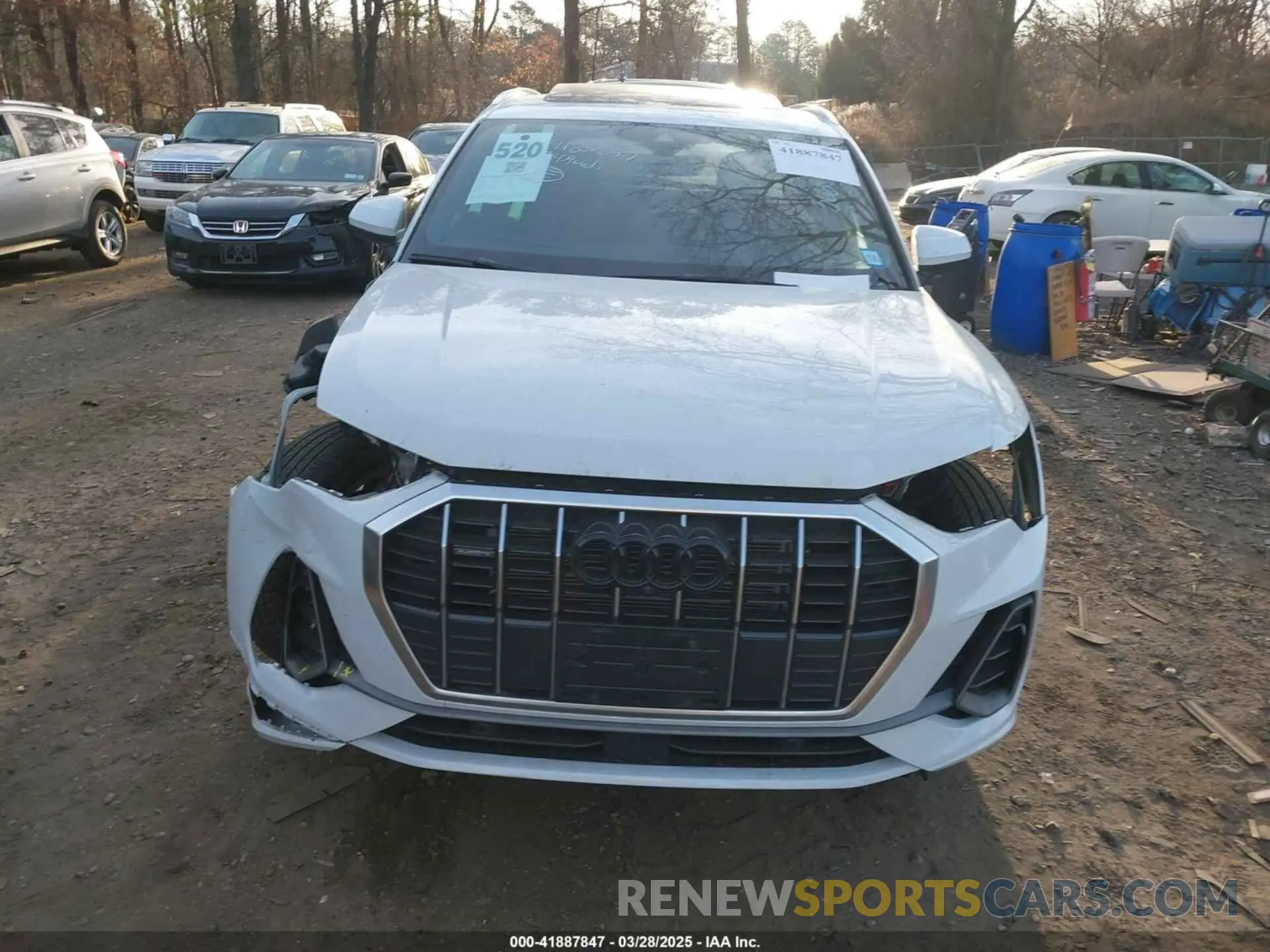 12 fotografías del automóvil dañado WA1EECF37R1167645 AUDI Q3 2024
