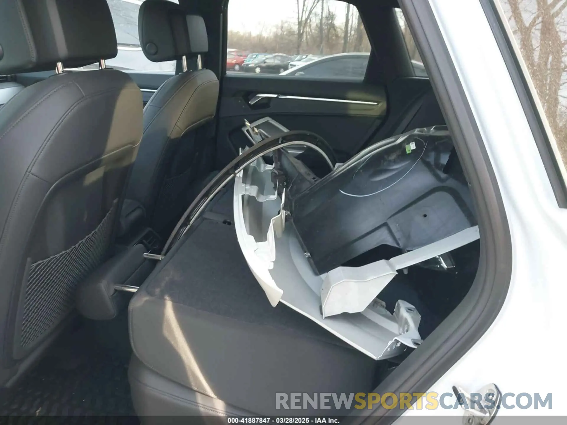 8 fotografías del automóvil dañado WA1EECF37R1167645 AUDI Q3 2024