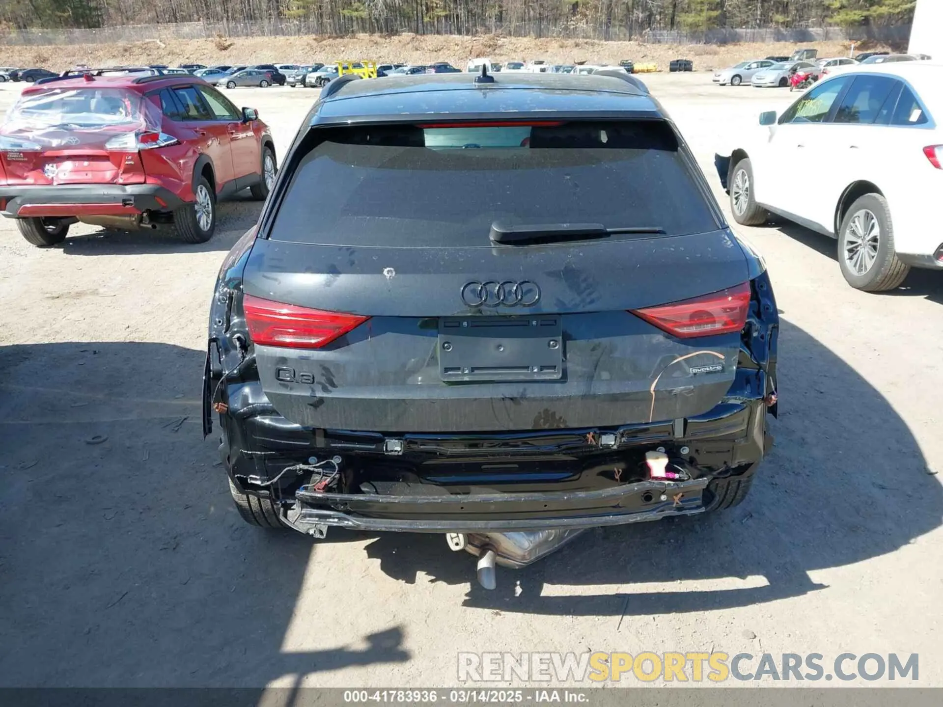 16 fotografías del automóvil dañado WA1EECF38R1199195 AUDI Q3 2024
