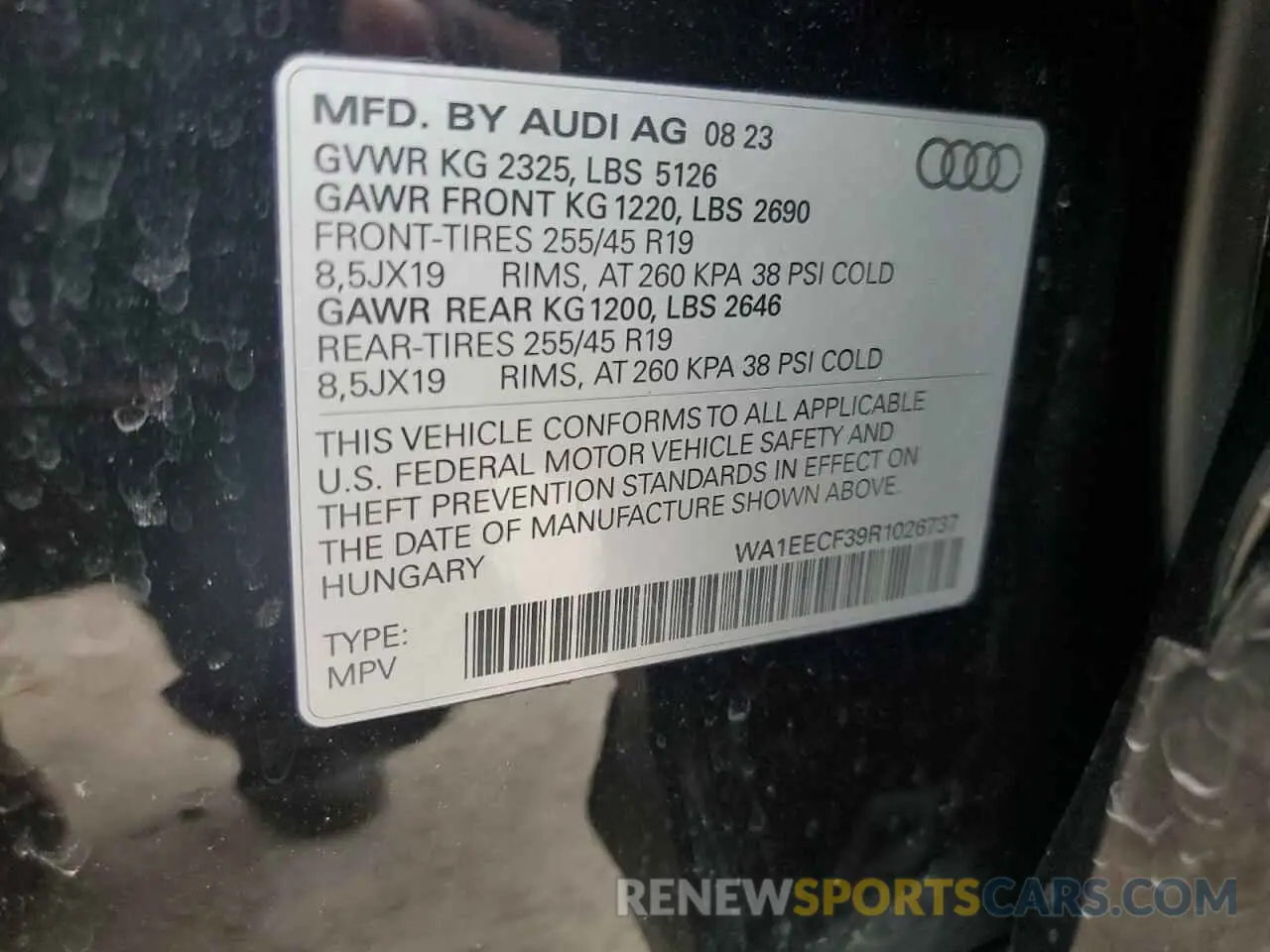13 fotografías del automóvil dañado WA1EECF39R1026737 AUDI Q3 2024