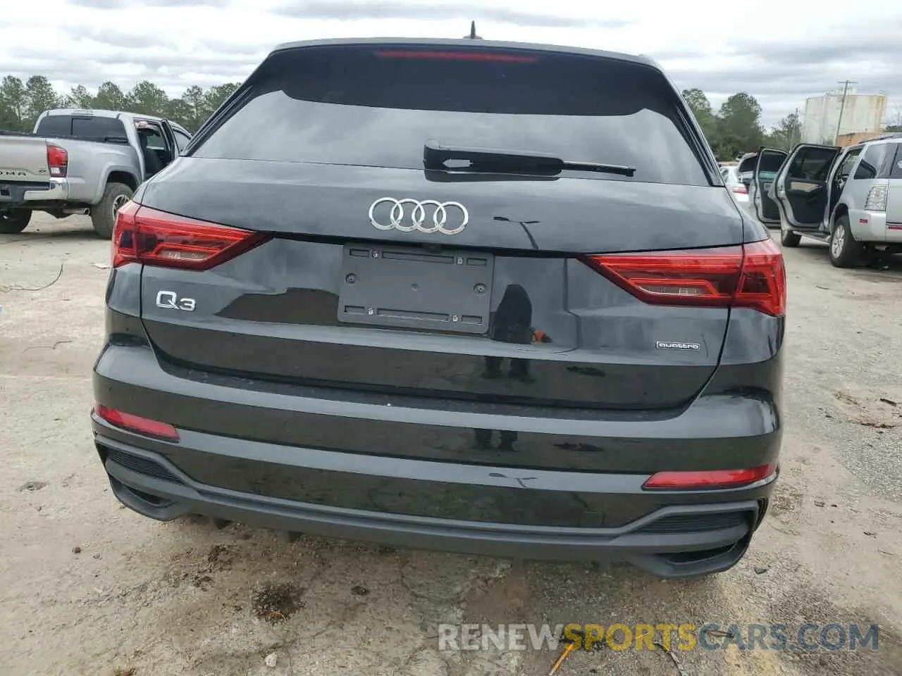 6 fotografías del automóvil dañado WA1EECF39R1026737 AUDI Q3 2024