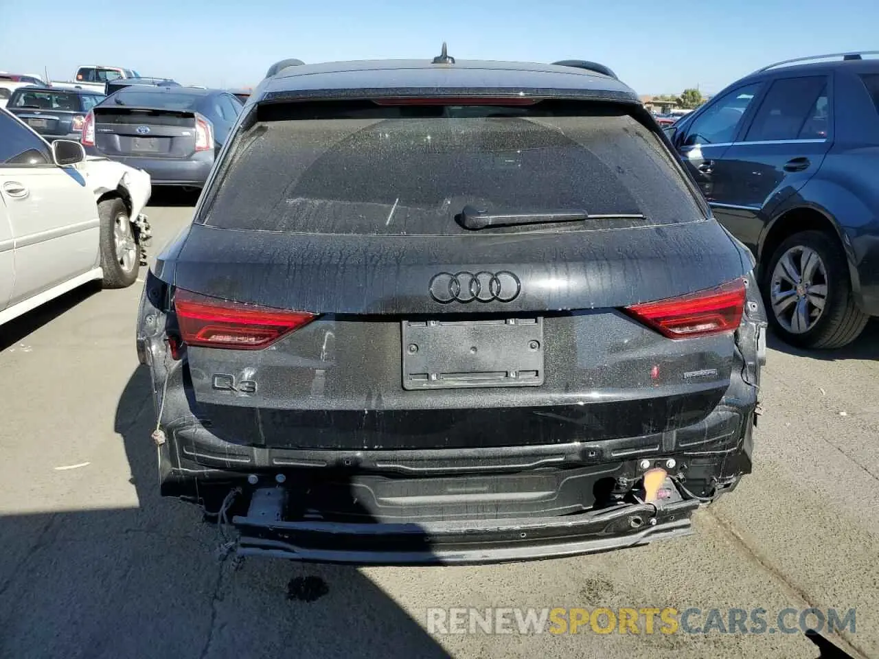 6 fotografías del automóvil dañado WA1EECF39R1027967 AUDI Q3 2024