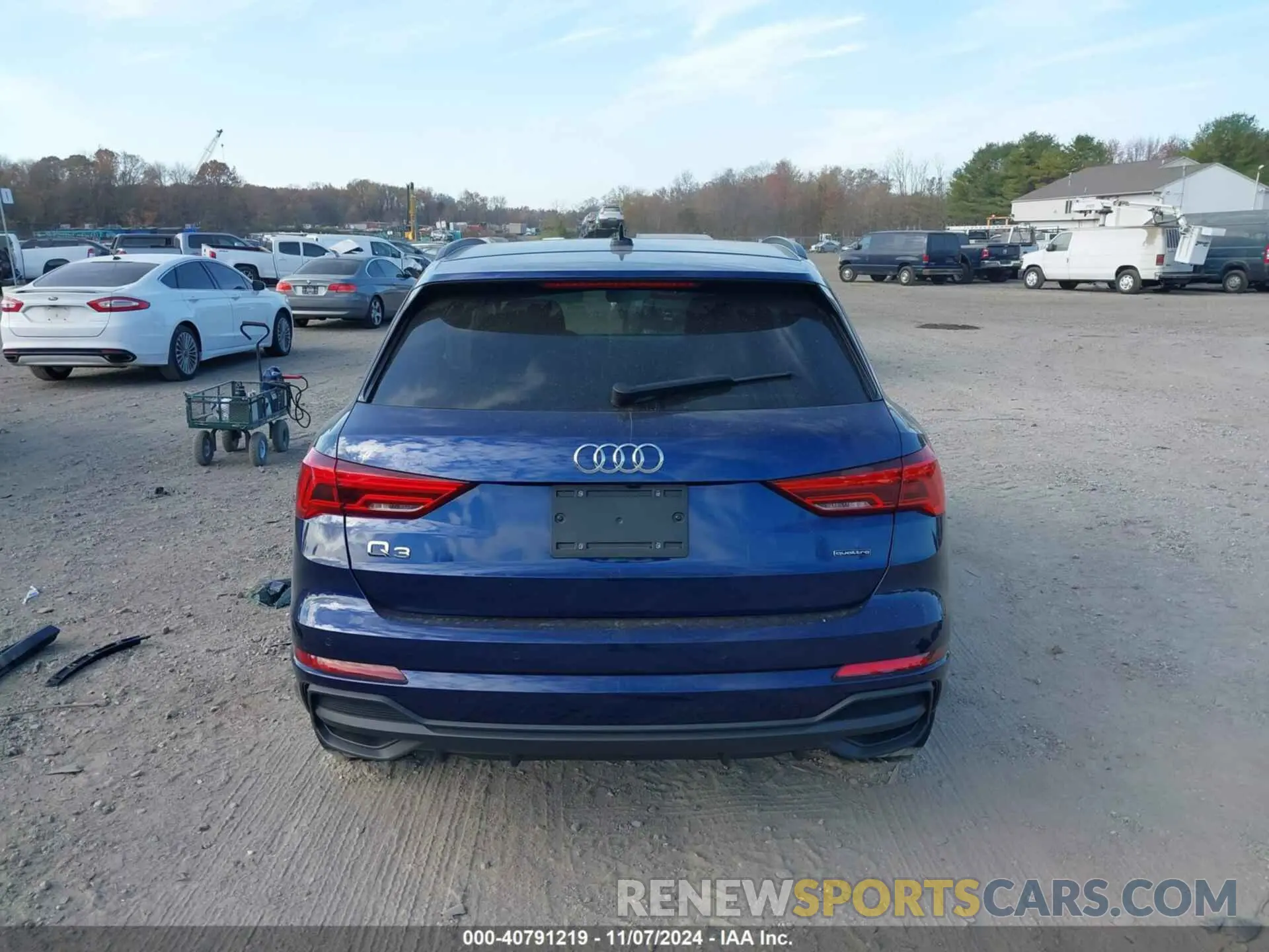 15 fotografías del automóvil dañado WA1EECF39R1107267 AUDI Q3 2024