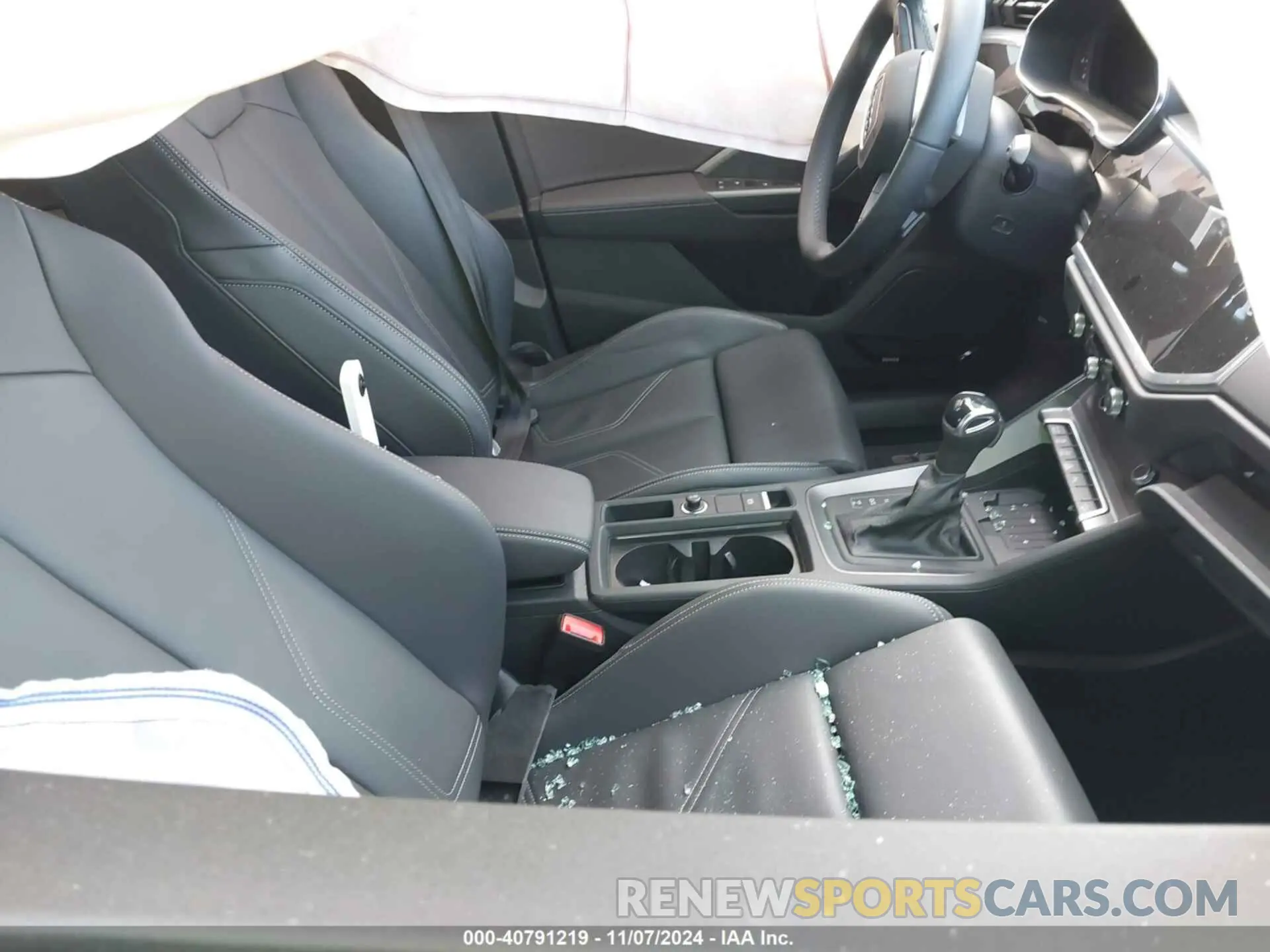 5 fotografías del automóvil dañado WA1EECF39R1107267 AUDI Q3 2024