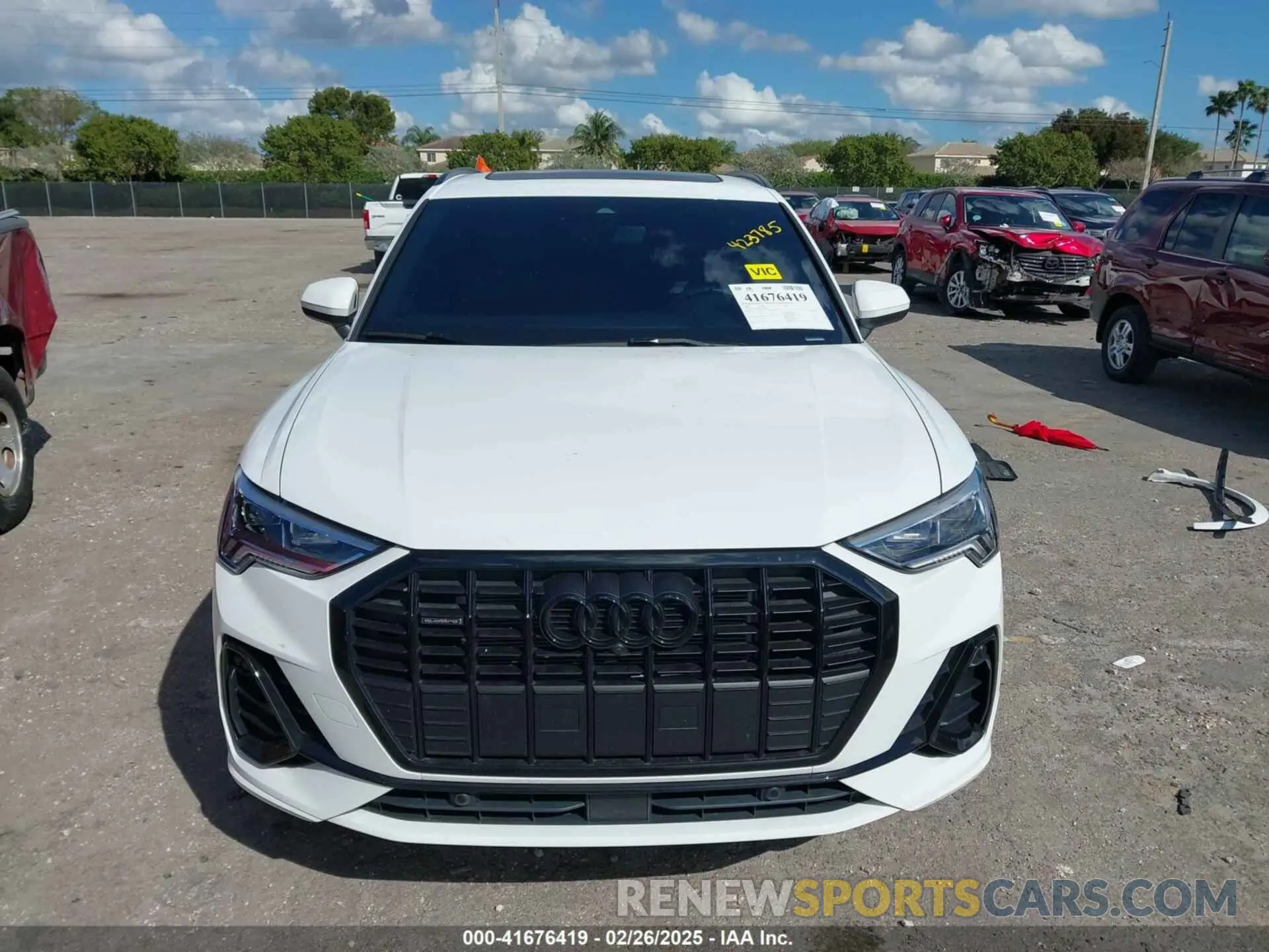 13 fotografías del automóvil dañado WA1EECF39R1136414 AUDI Q3 2024