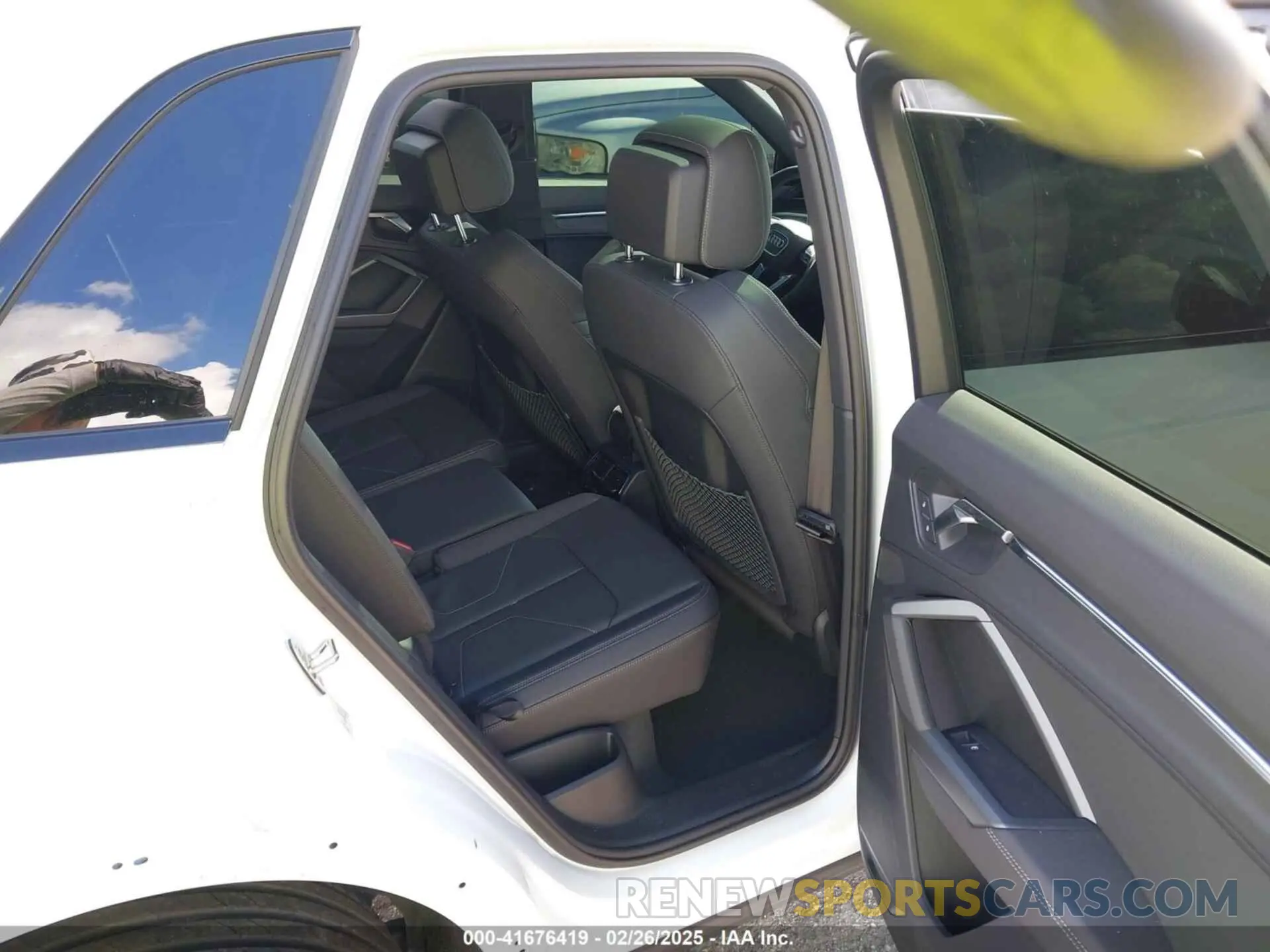 8 fotografías del automóvil dañado WA1EECF39R1136414 AUDI Q3 2024