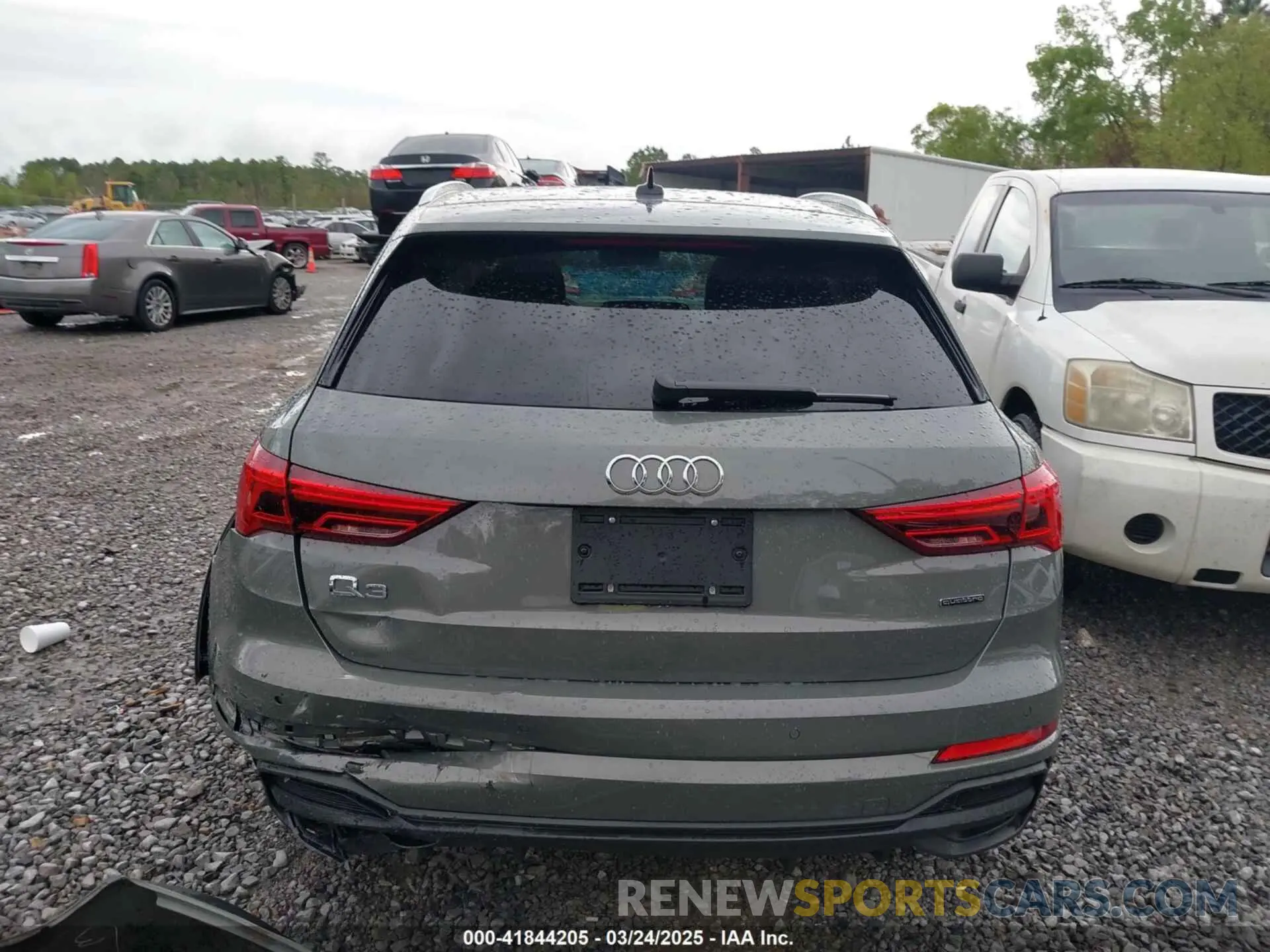 17 fotografías del automóvil dañado WA1EECF3XR1039741 AUDI Q3 2024