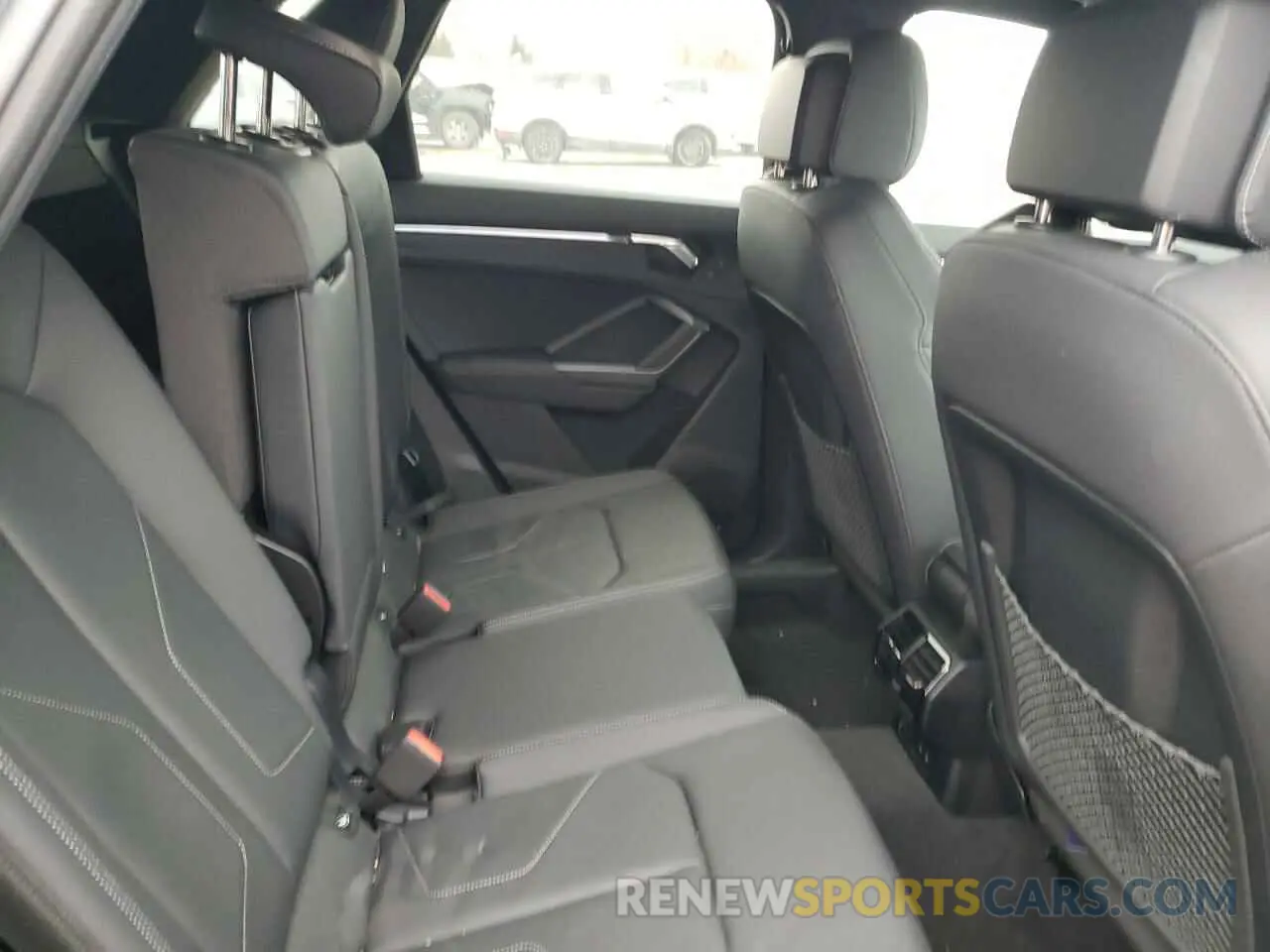 11 fotografías del automóvil dañado WA1FECF33R1140821 AUDI Q3 2024