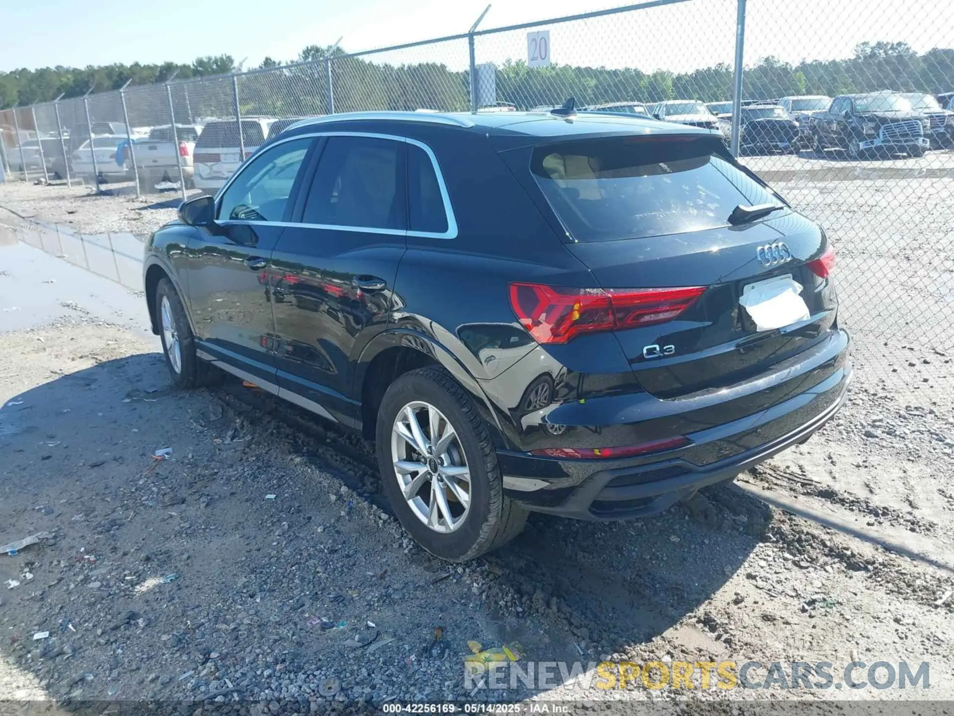 3 fotografías del automóvil dañado WA1DECF3XS1004697 AUDI Q3 2025