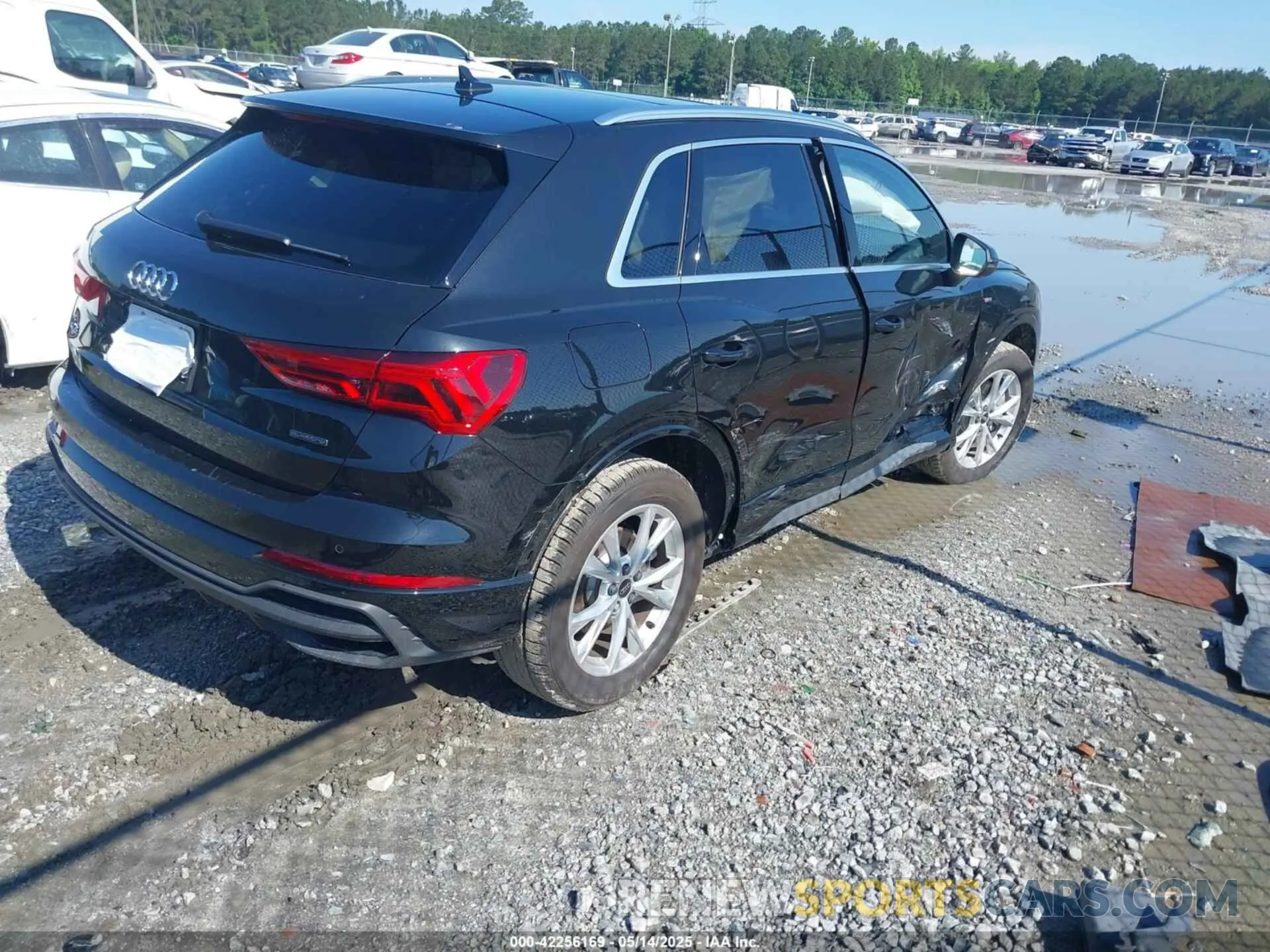 4 fotografías del automóvil dañado WA1DECF3XS1004697 AUDI Q3 2025