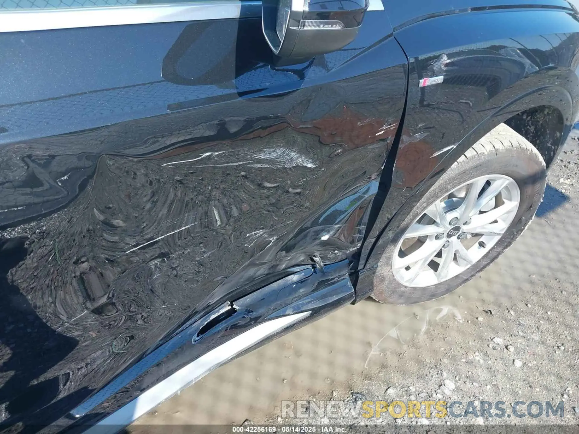 6 fotografías del automóvil dañado WA1DECF3XS1004697 AUDI Q3 2025