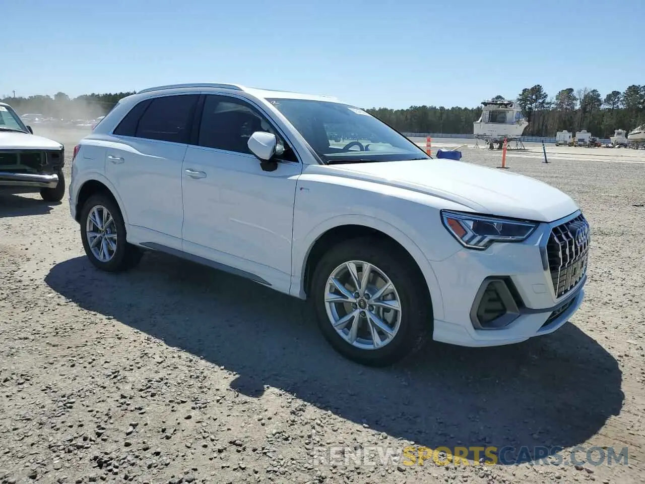 4 fotografías del automóvil dañado WA1EECF31S1040573 AUDI Q3 2025