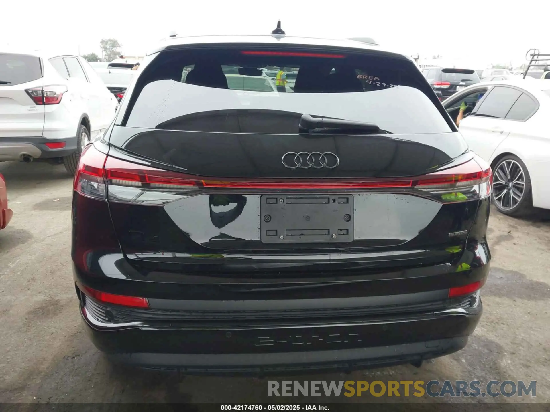 17 fotografías del automóvil dañado WA1M2BFZ8NP054541 AUDI Q4 E-TRON 2022