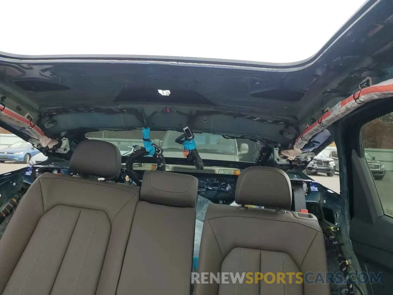 10 fotografías del automóvil dañado WA122BFZ8PP055473 AUDI Q4 E-TRON 2023