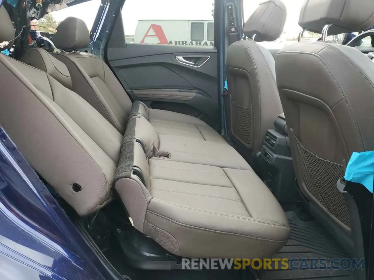 11 fotografías del automóvil dañado WA122BFZ8PP055473 AUDI Q4 E-TRON 2023