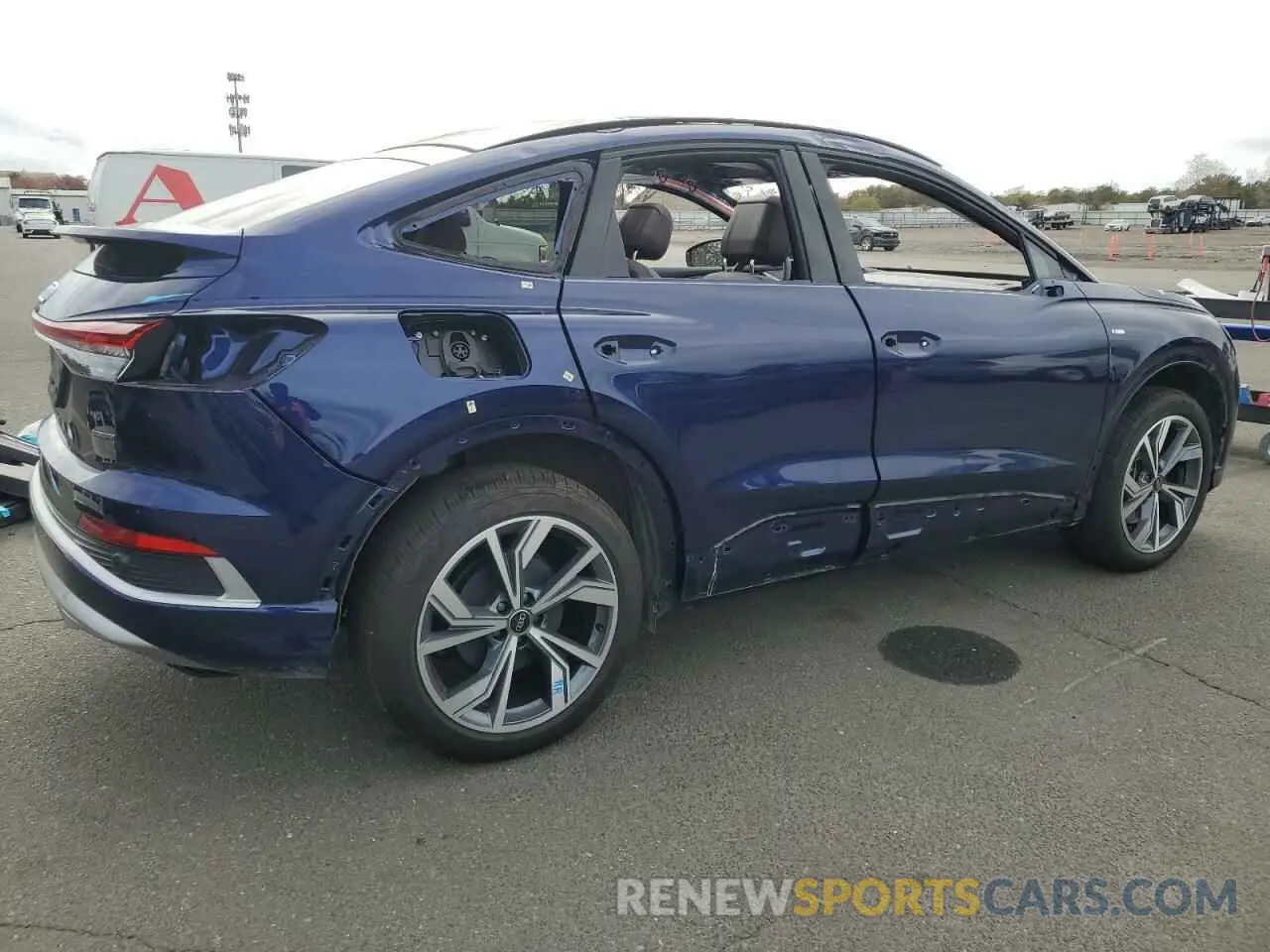 3 fotografías del automóvil dañado WA122BFZ8PP055473 AUDI Q4 E-TRON 2023
