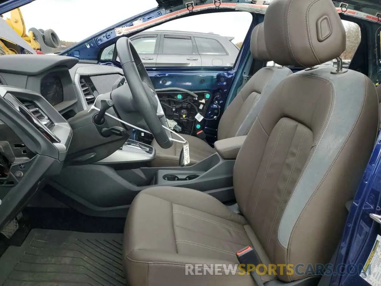 7 fotografías del automóvil dañado WA122BFZ8PP055473 AUDI Q4 E-TRON 2023