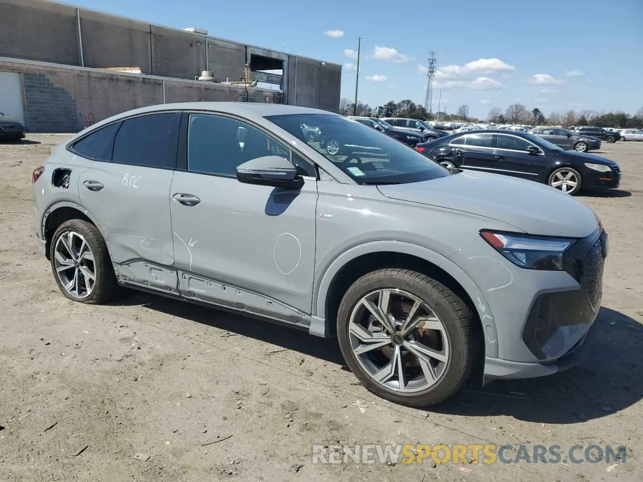 4 fotografías del automóvil dañado WA132BFZ5PP074860 AUDI Q4 E-TRON 2023