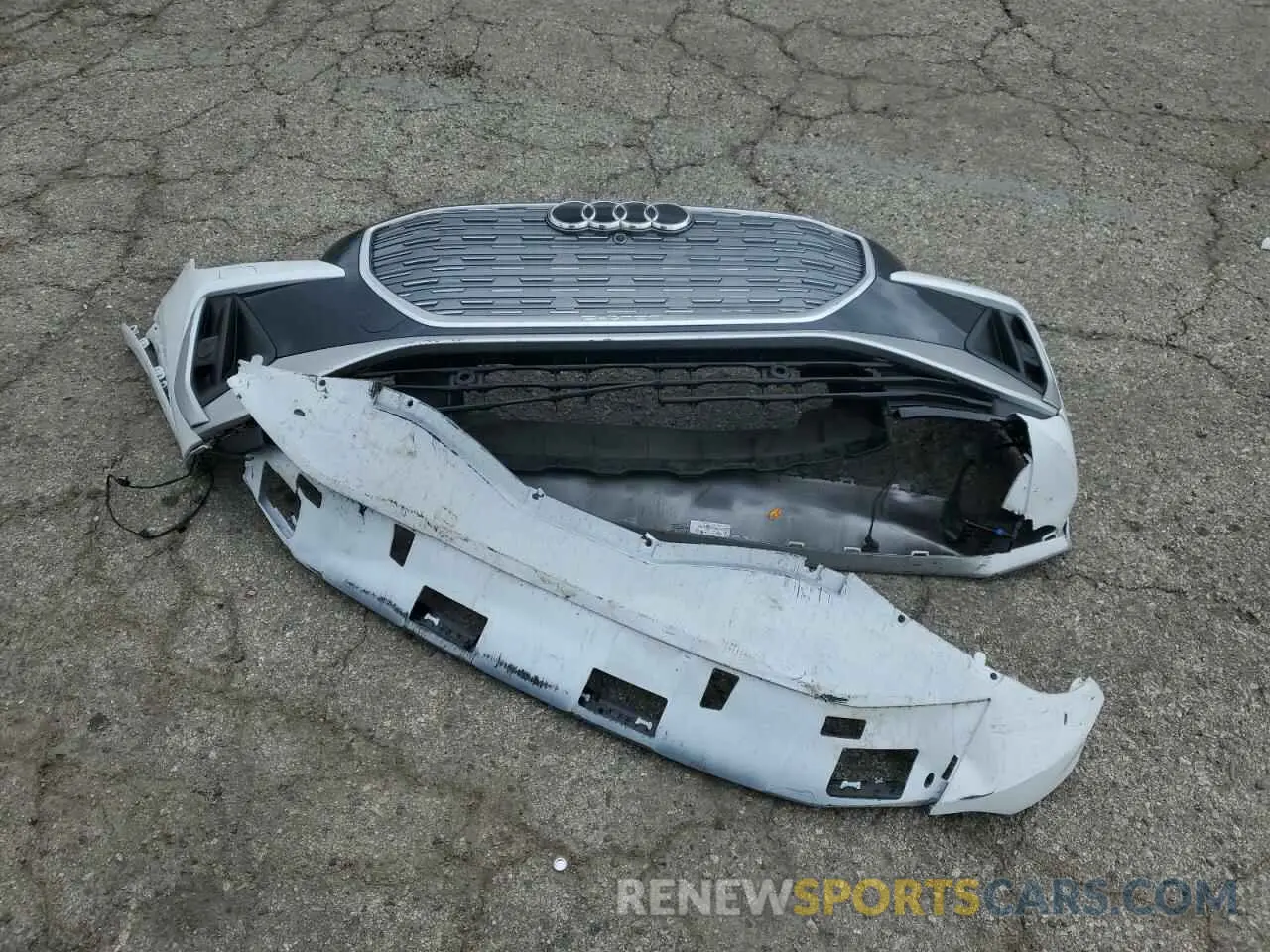 12 fotografías del automóvil dañado WA142BFZXPP076866 AUDI Q4 E-TRON 2023