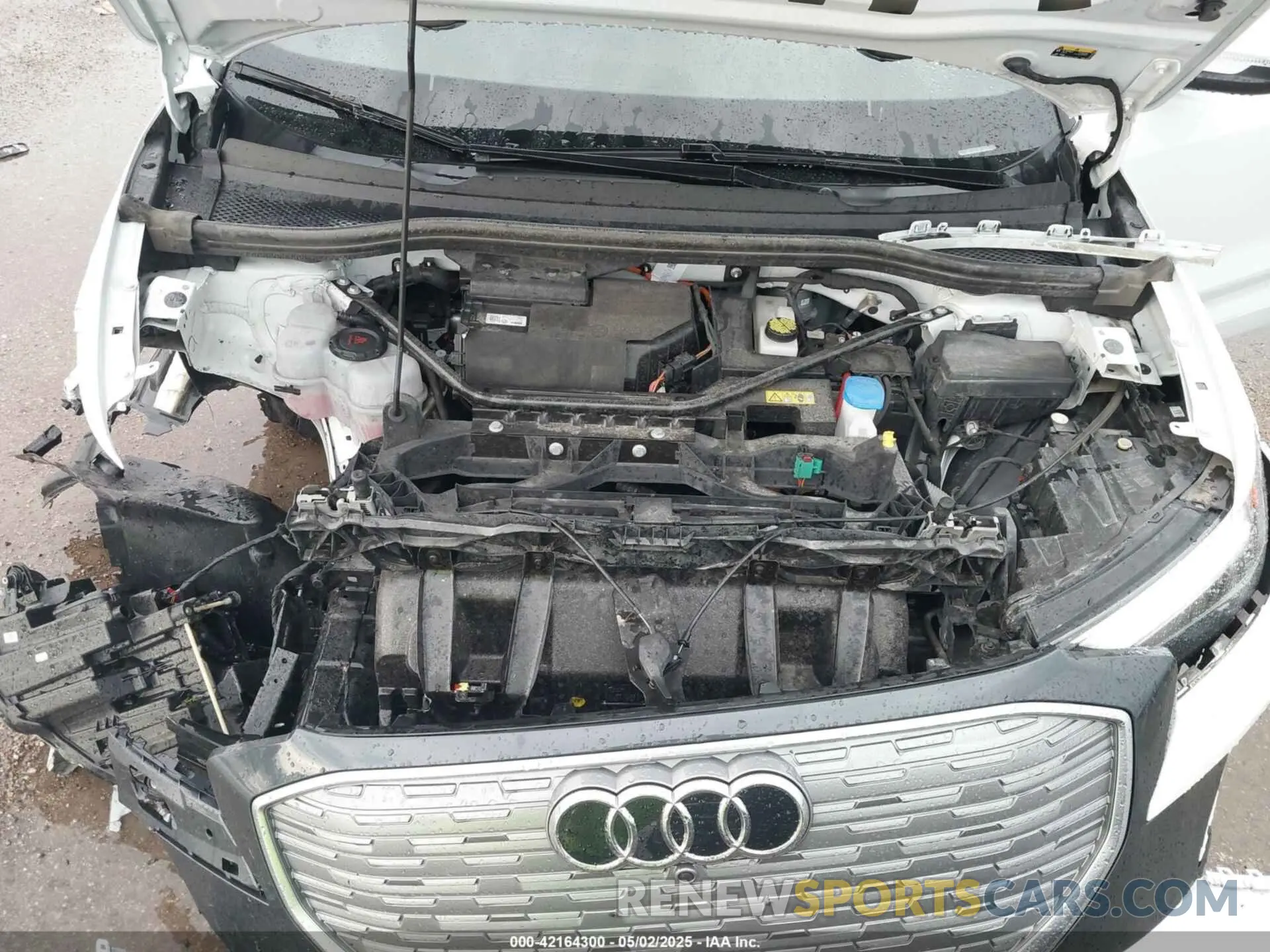 10 fotografías del automóvil dañado WA1ACBFZ2PP058412 AUDI Q4 E-TRON 2023