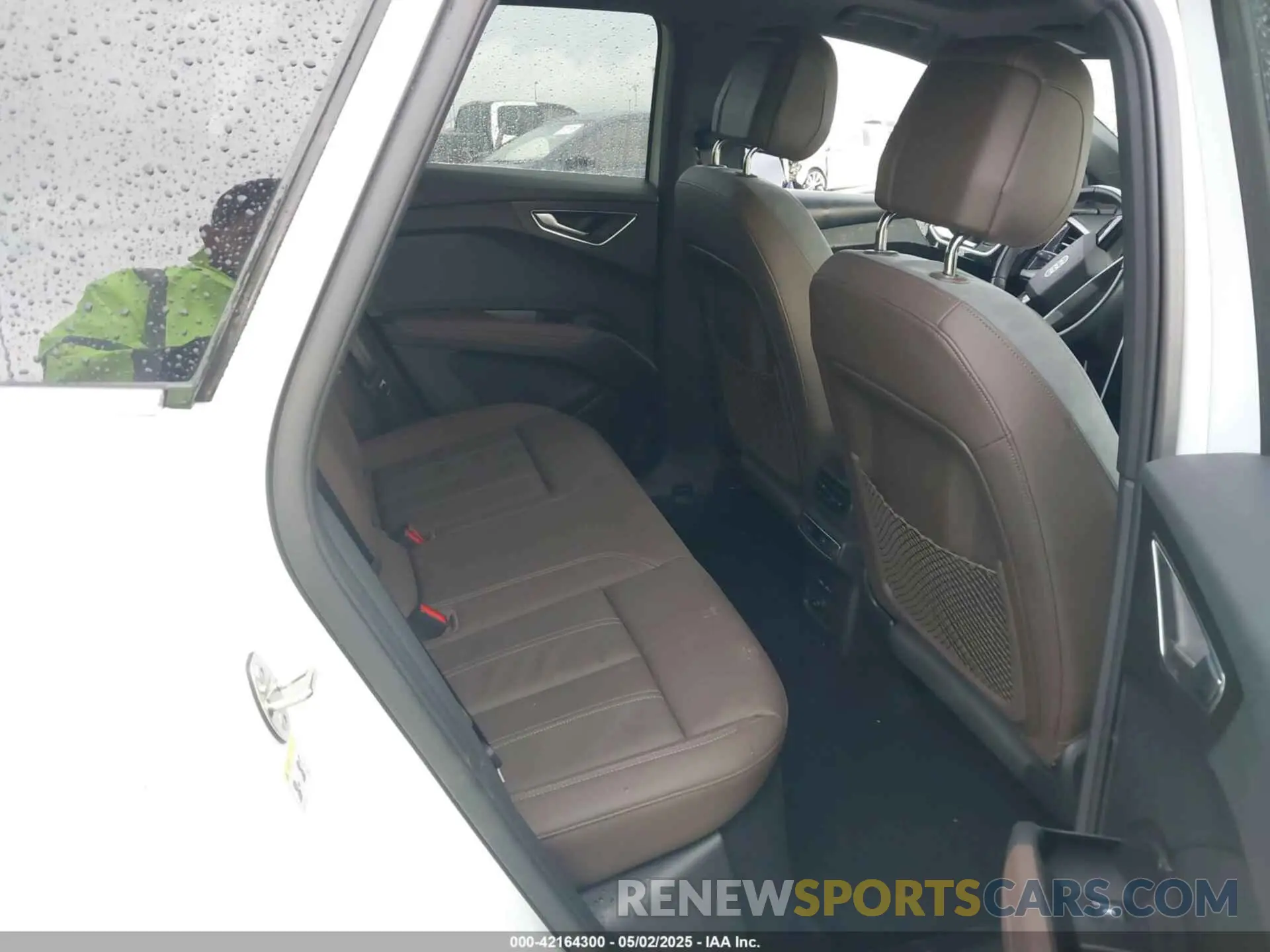 5 fotografías del automóvil dañado WA1ACBFZ2PP058412 AUDI Q4 E-TRON 2023