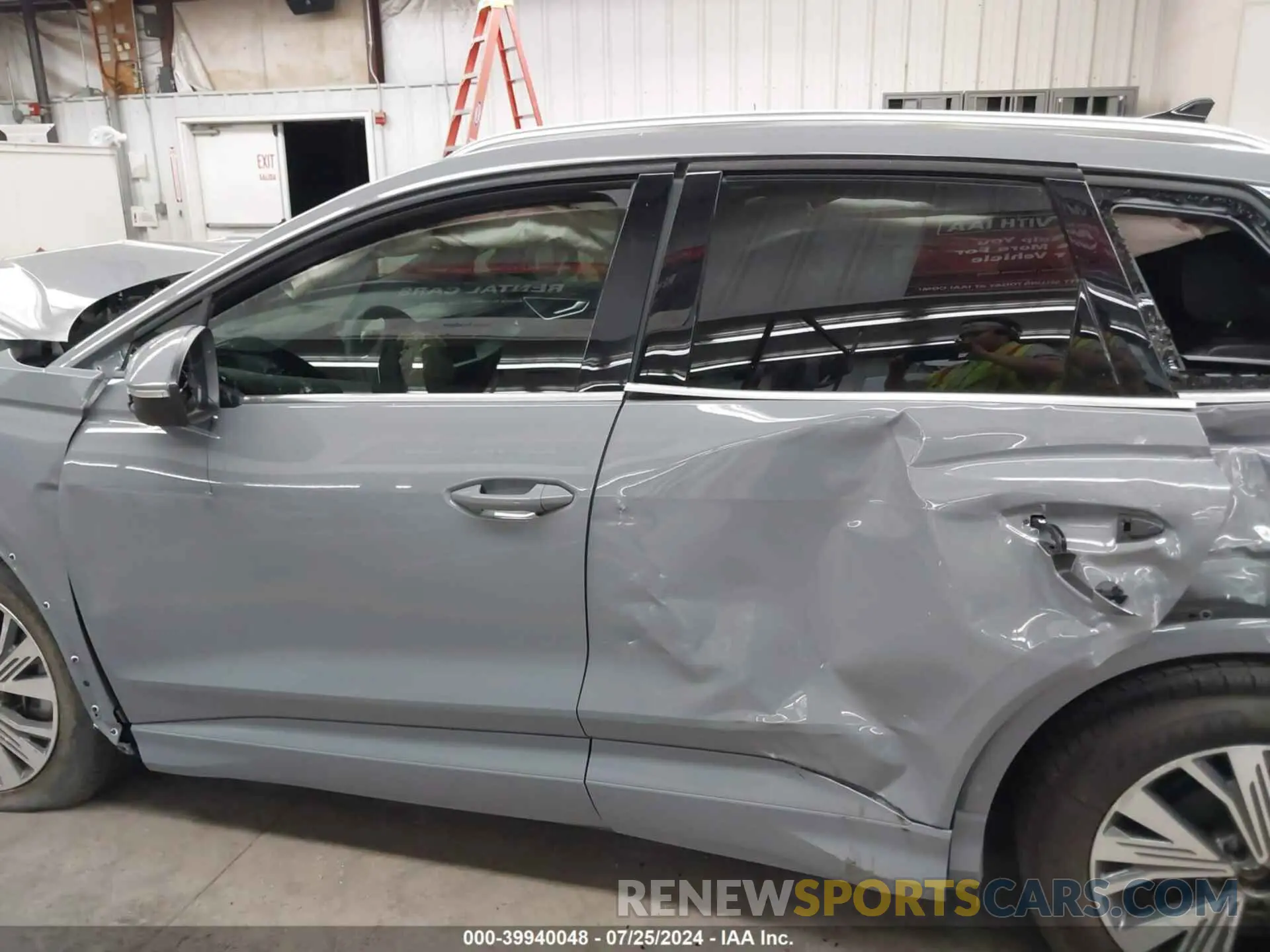 13 fotografías del automóvil dañado WA1BCBFZ1PP016866 AUDI Q4 E-TRON 2023