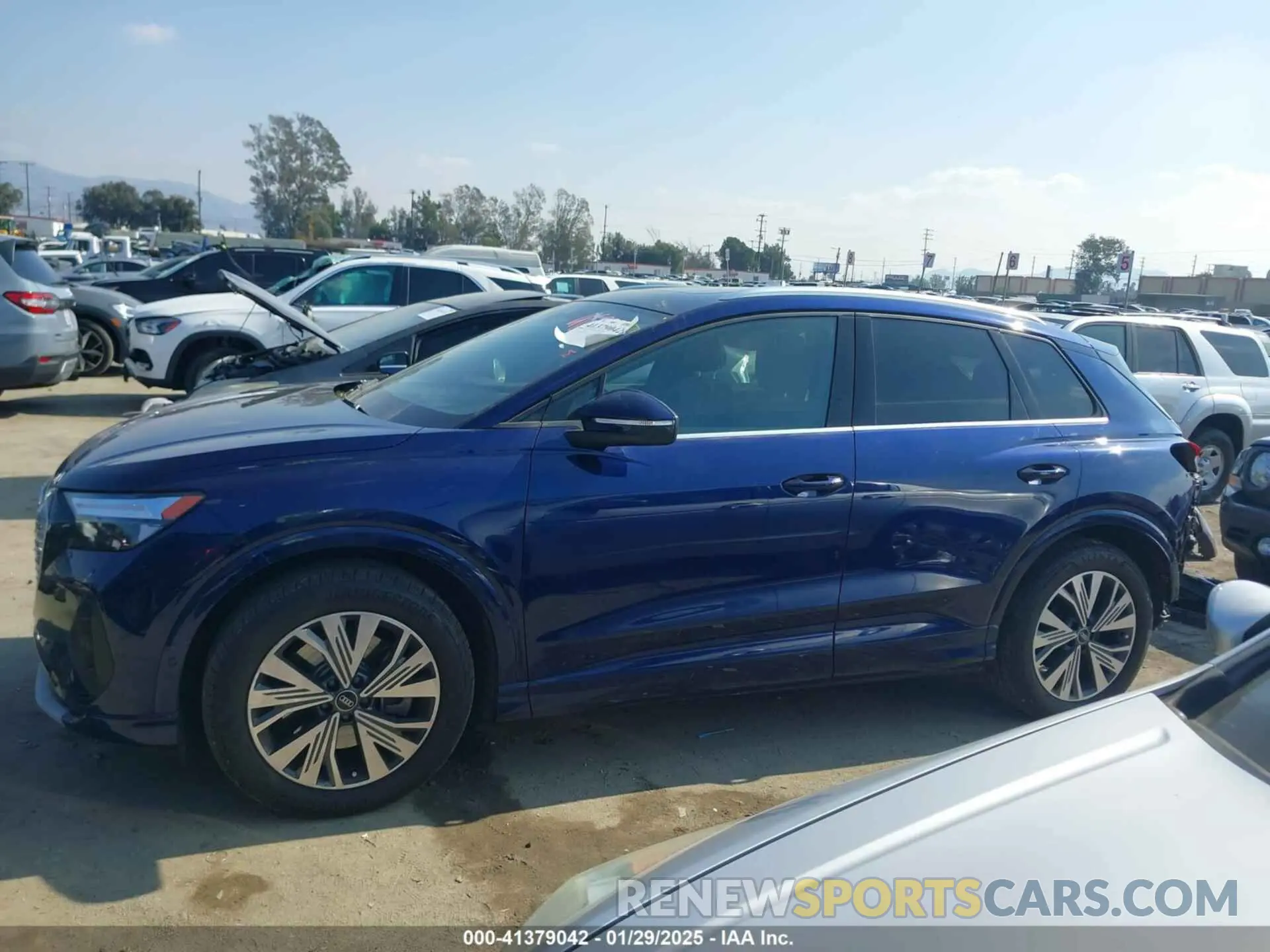 15 fotografías del automóvil dañado WA1BCBFZ1PP028452 AUDI Q4 E-TRON 2023