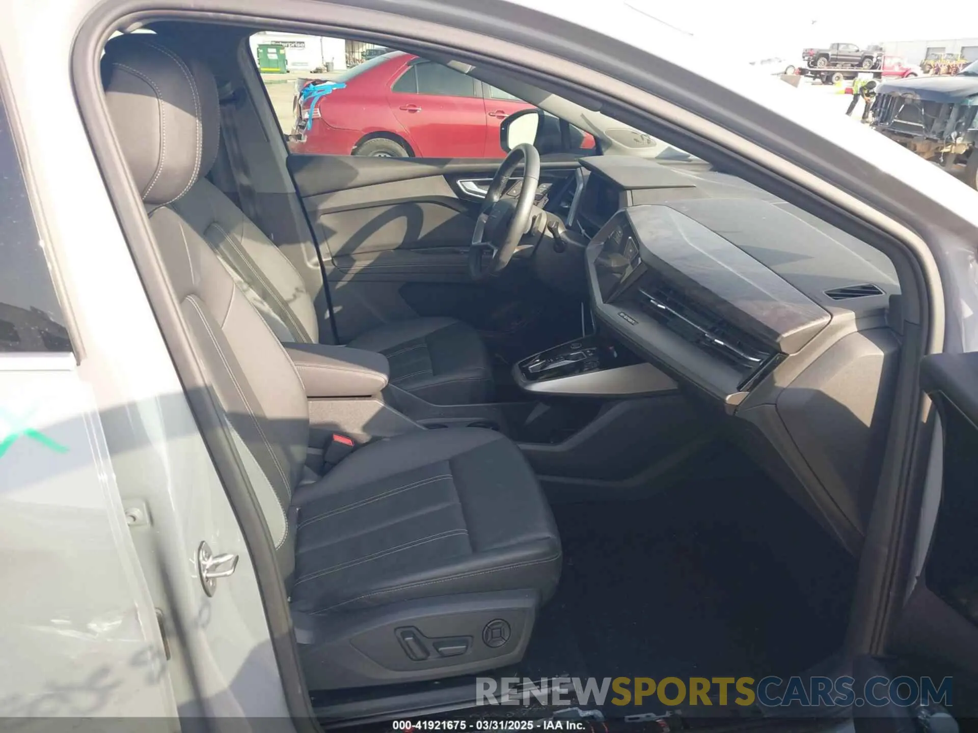 5 fotografías del automóvil dañado WA1BCBFZ3PP019686 AUDI Q4 E-TRON 2023