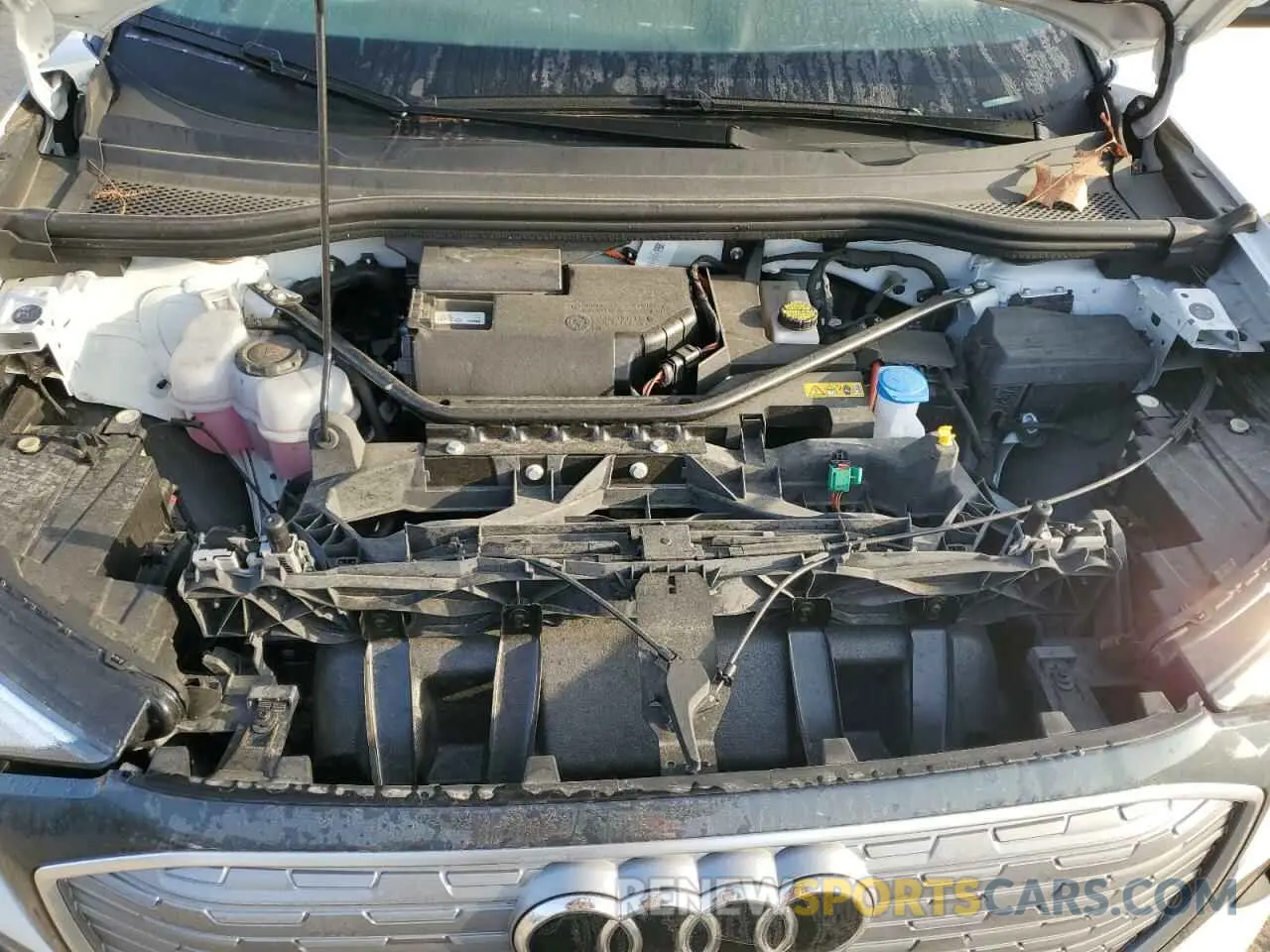 12 fotografías del automóvil dañado WA1BCBFZ7PP063996 AUDI Q4 E-TRON 2023