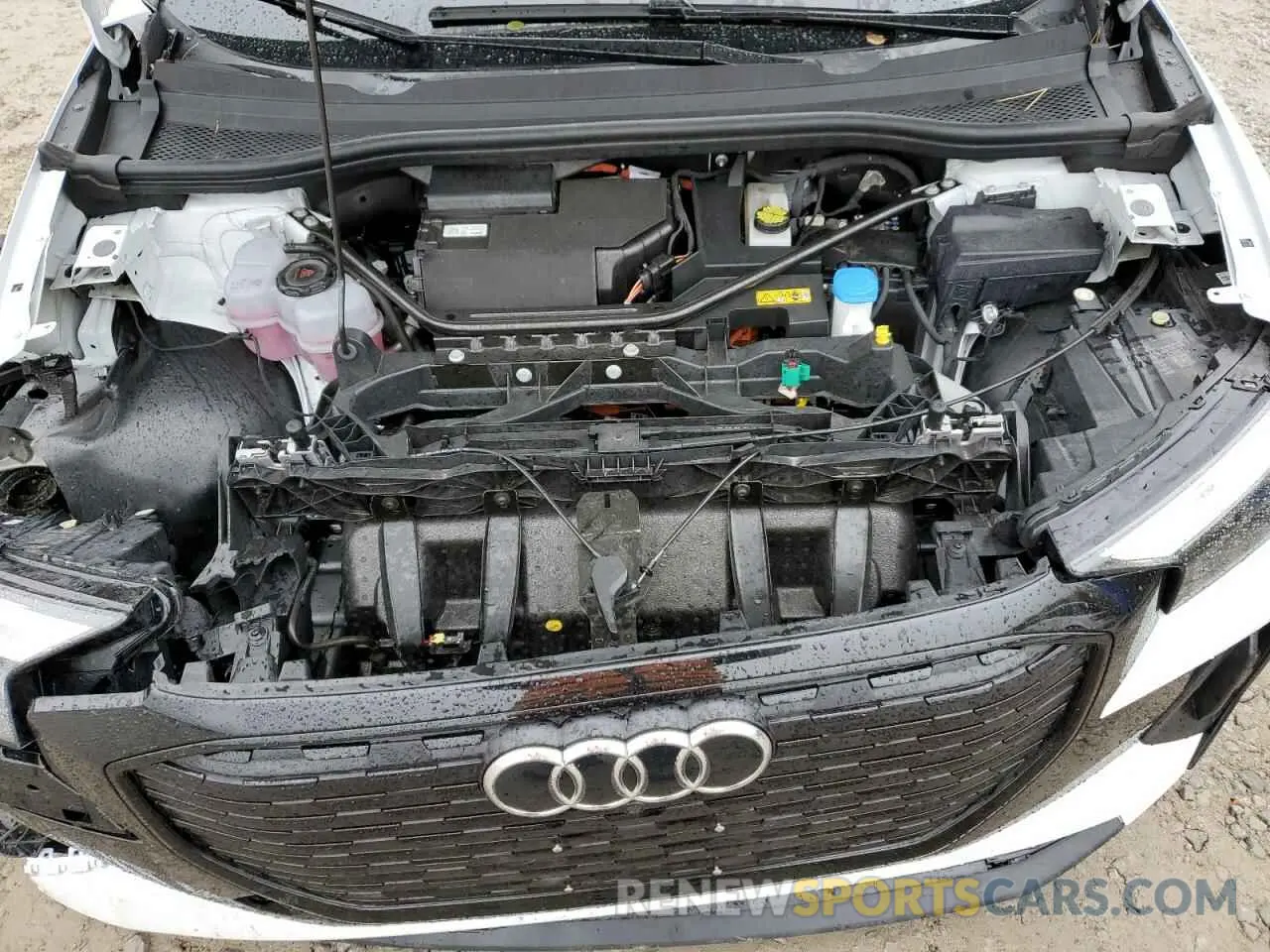 12 fotografías del automóvil dañado WA1K2BFZ7PP031617 AUDI Q4 E-TRON 2023