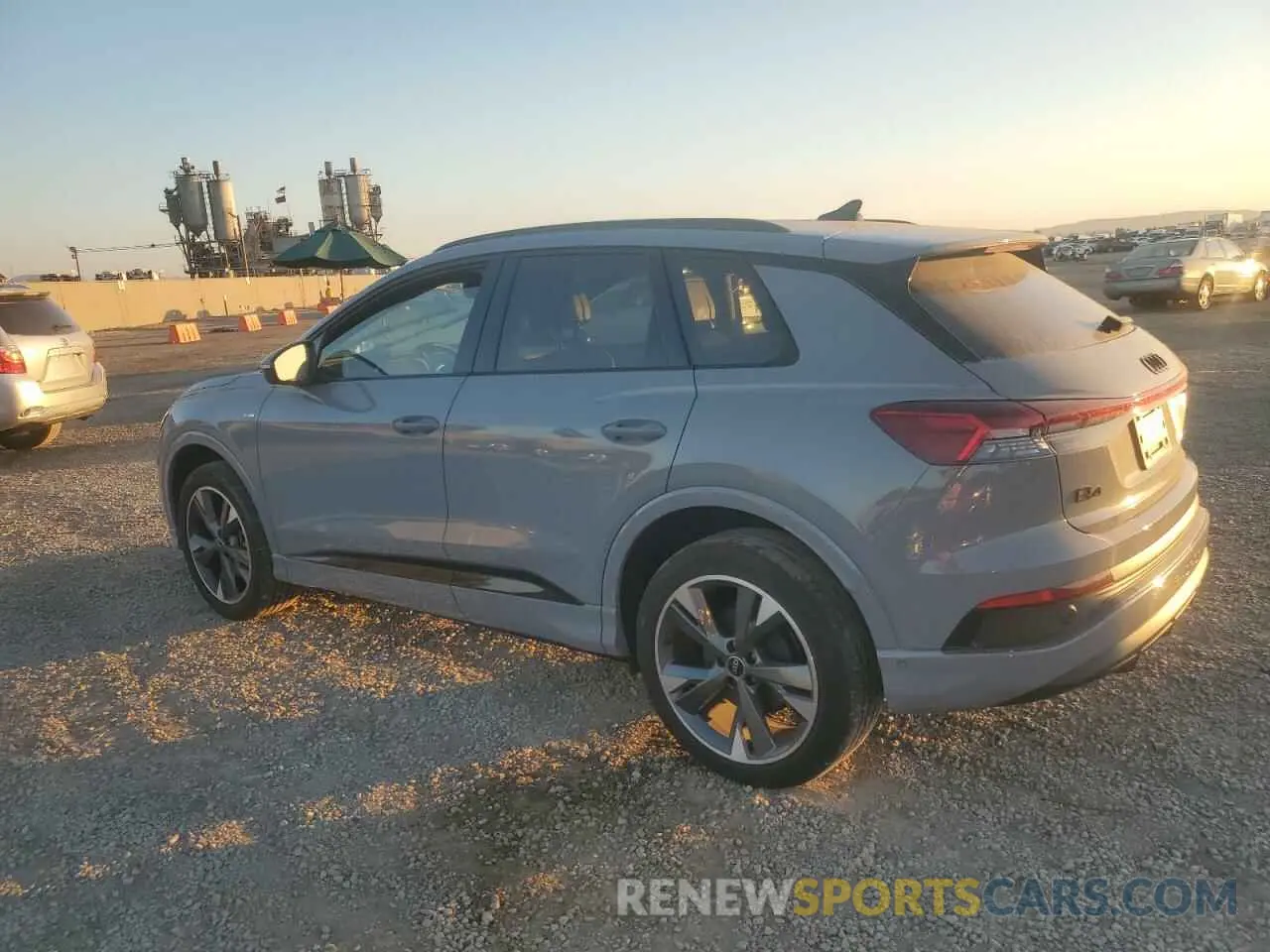 2 fotografías del automóvil dañado WA1L2BFZ0PP041104 AUDI Q4 E-TRON 2023