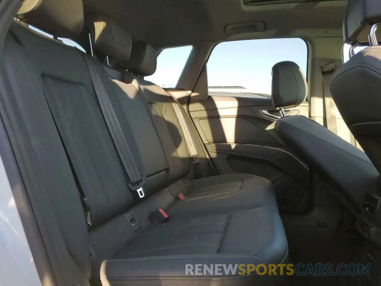 11 fotografías del automóvil dañado WA1L2BFZ7PP004096 AUDI Q4 E-TRON 2023