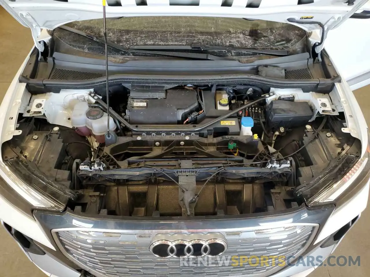 12 fotografías del automóvil dañado WA1L2BFZ8PP063724 AUDI Q4 E-TRON 2023