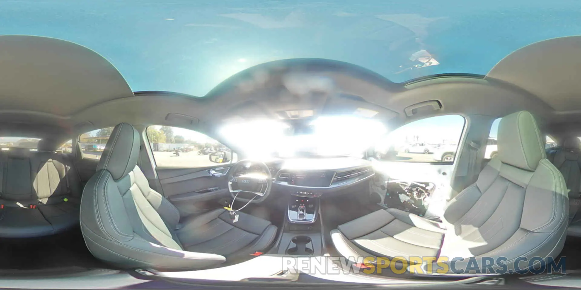 14 fotografías del automóvil dañado WA132BFZ3RP026941 AUDI Q4 E-TRON 2024
