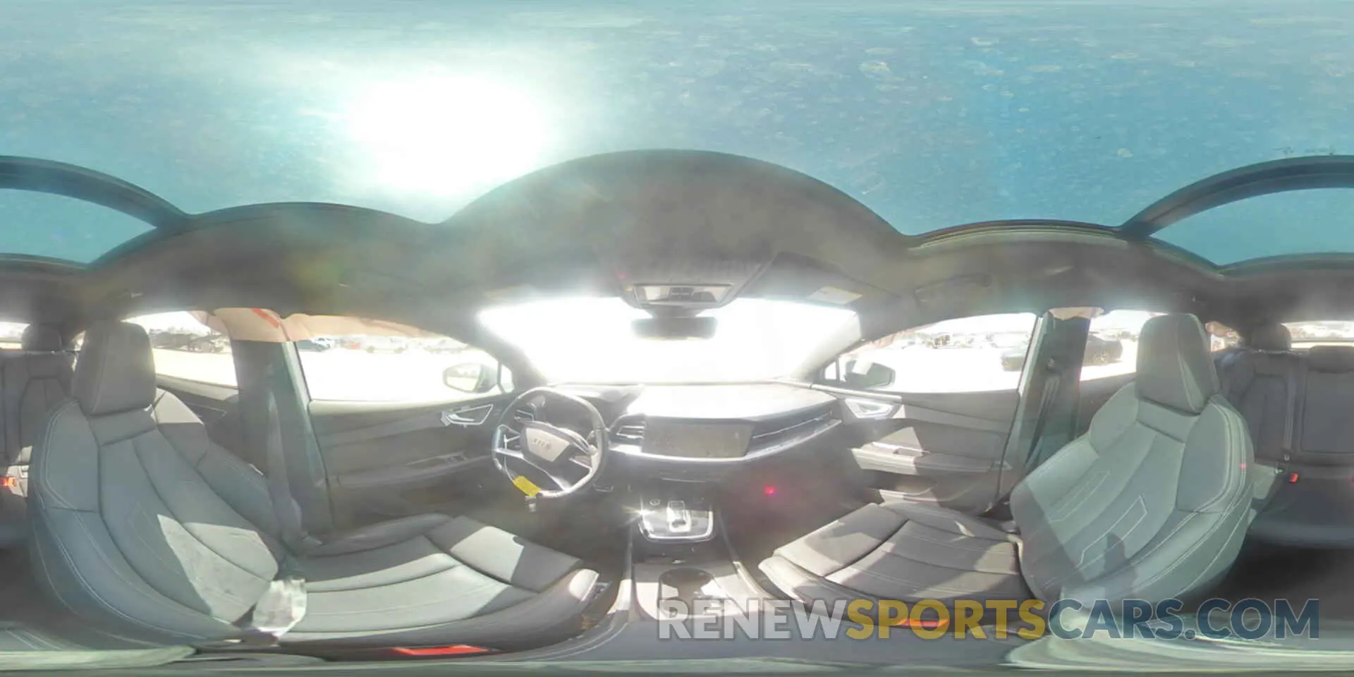 13 fotografías del automóvil dañado WA14UBFZ3RP075524 AUDI Q4 E-TRON 2024